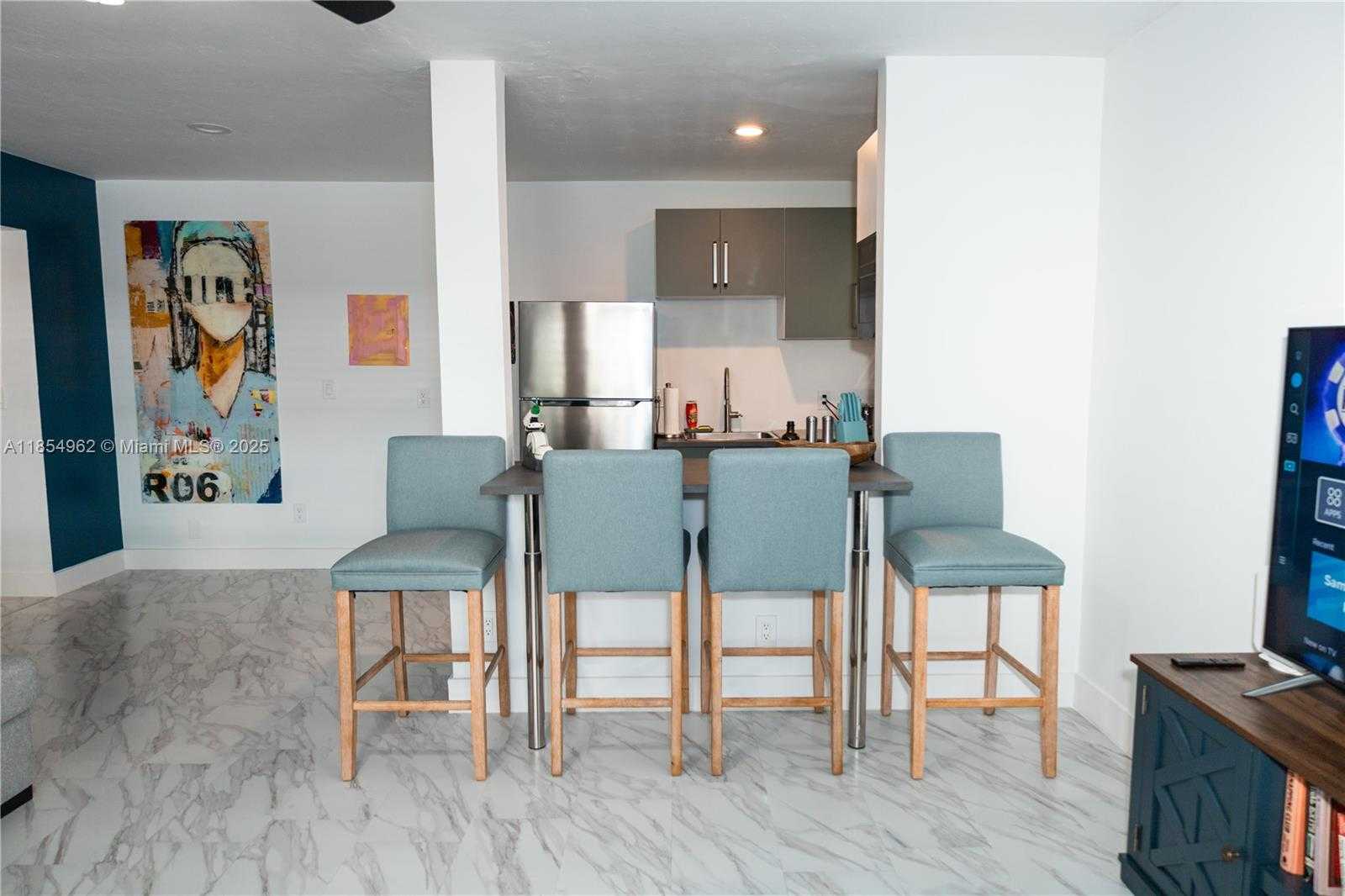 Small Image of 224 MERIDIAN AVE #6, Miami Beach Number 15