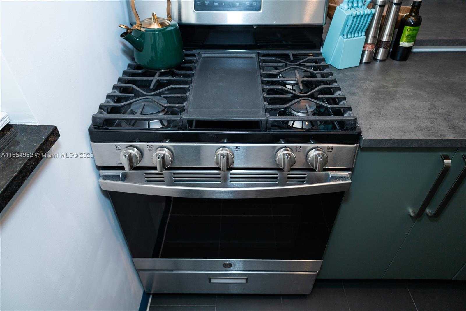 Small Image of 224 MERIDIAN AVE #6, Miami Beach Number 17