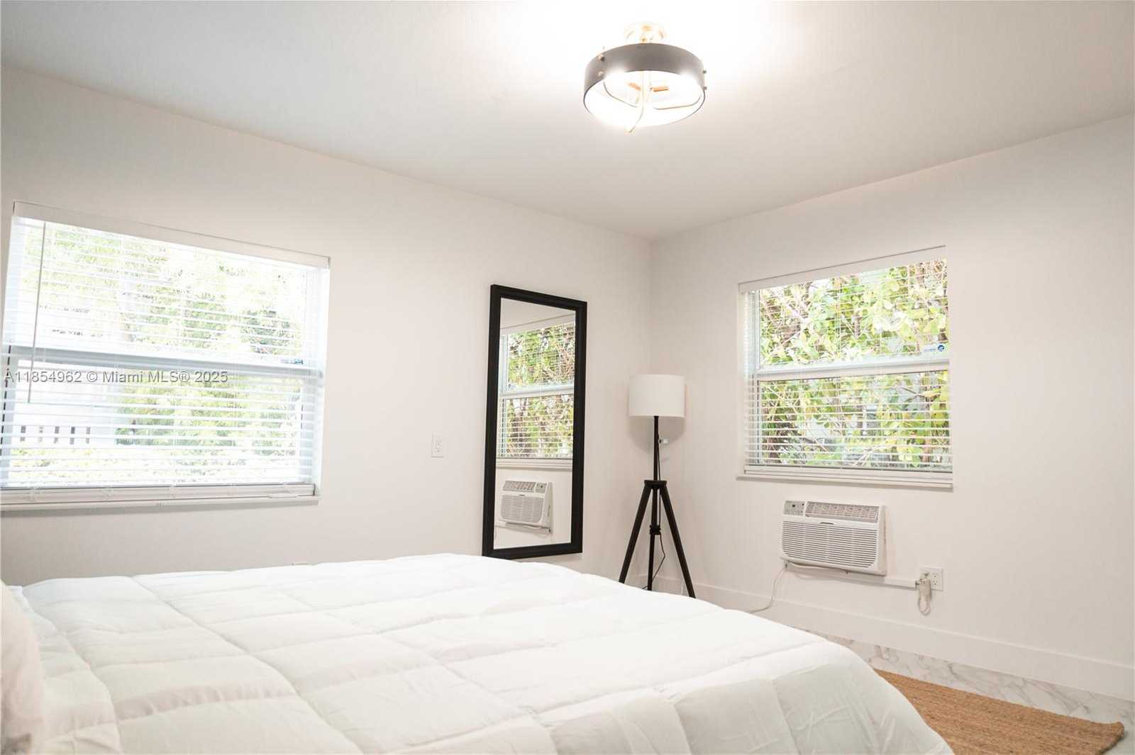 Small Image of 224 MERIDIAN AVE #6, Miami Beach Number 4