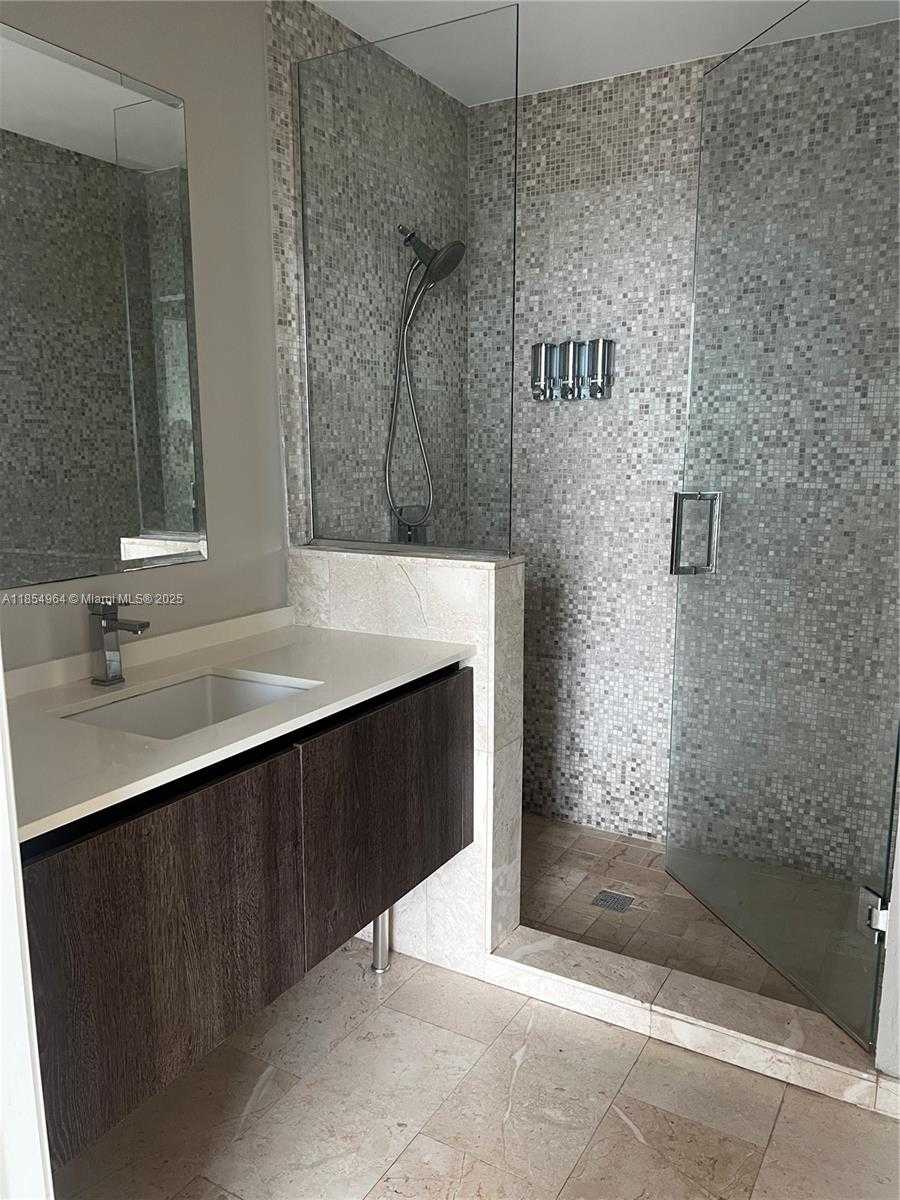 Small Image of 68 SOUTH EAST 6TH ST #3401, Miami Number 13