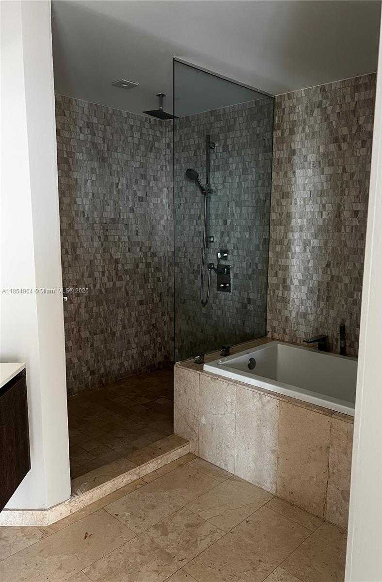 Small Image of 68 SOUTH EAST 6TH ST #3401, Miami Number 14