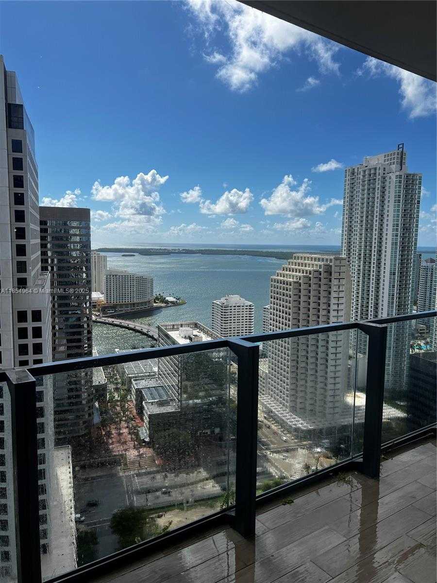 Small Image of 68 SOUTH EAST 6TH ST #3401, Miami Number 19
