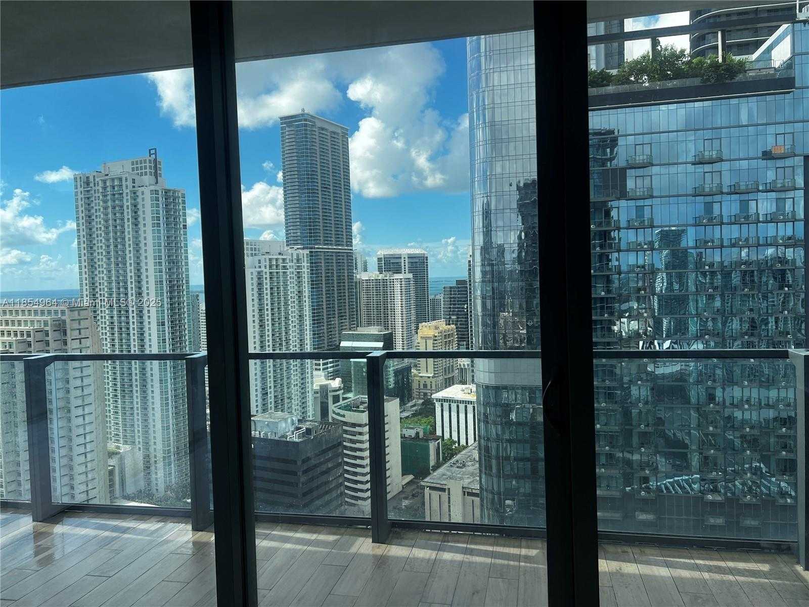 Small Image of 68 SOUTH EAST 6TH ST #3401, Miami Number 21