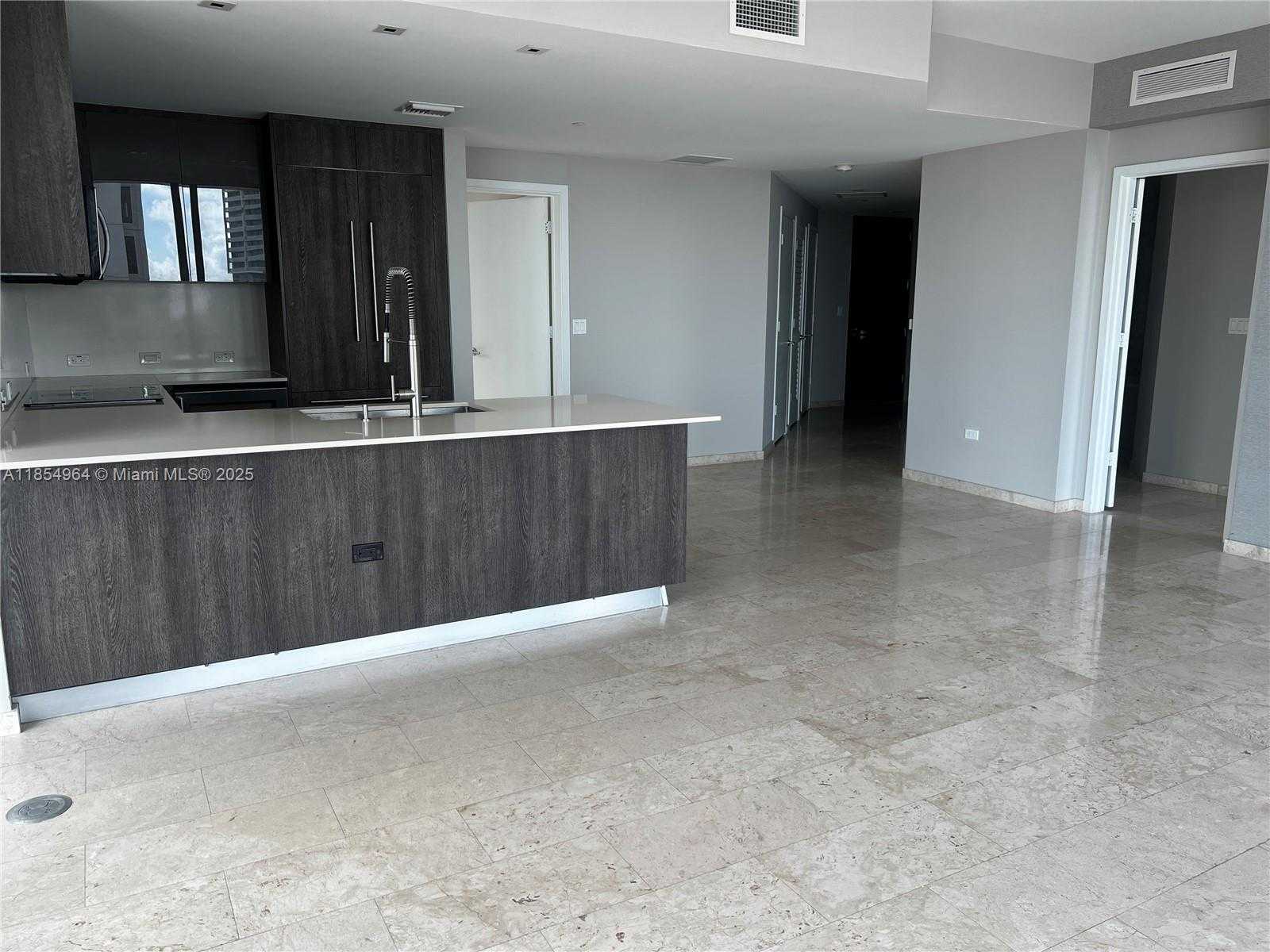 Small Image of 68 SOUTH EAST 6TH ST #3401, Miami Number 3