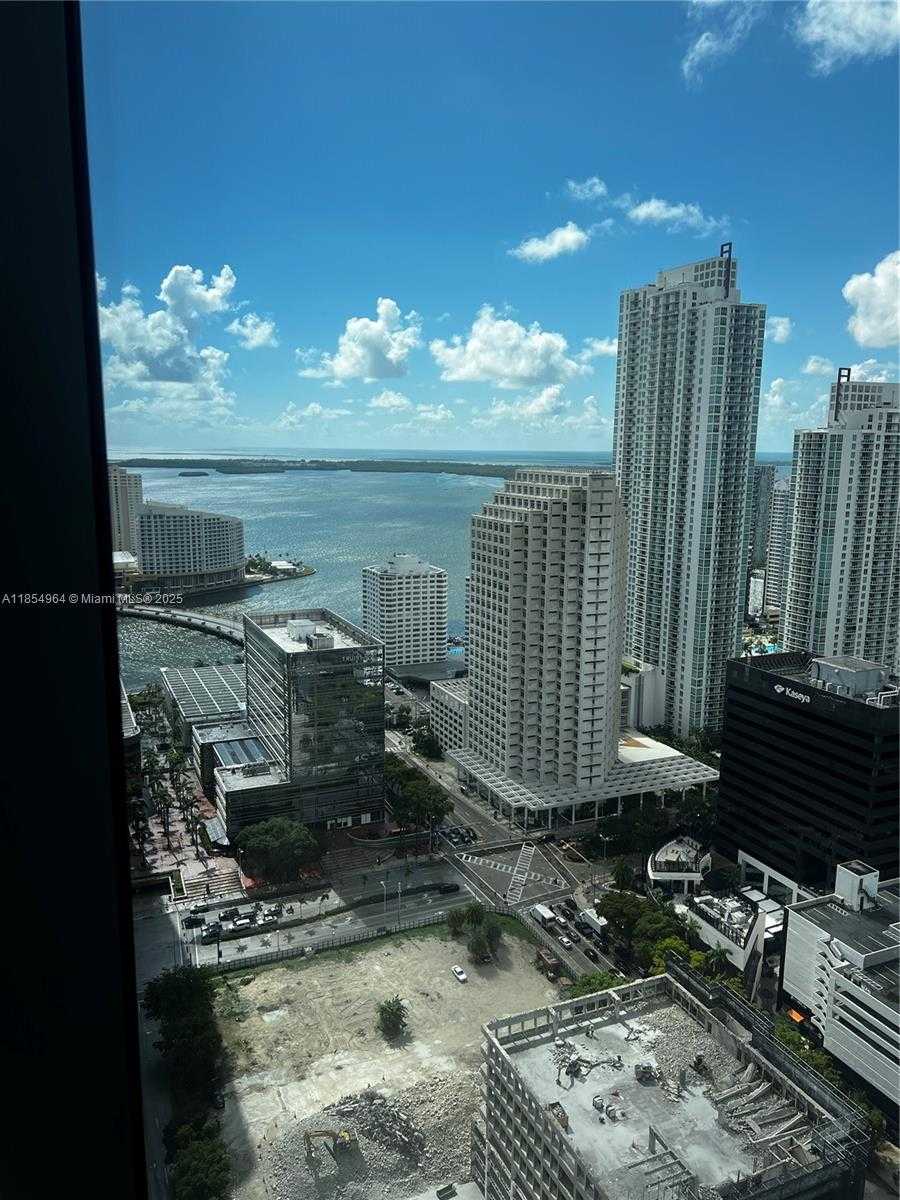Small Image of 68 SOUTH EAST 6TH ST #3401, Miami Number 5