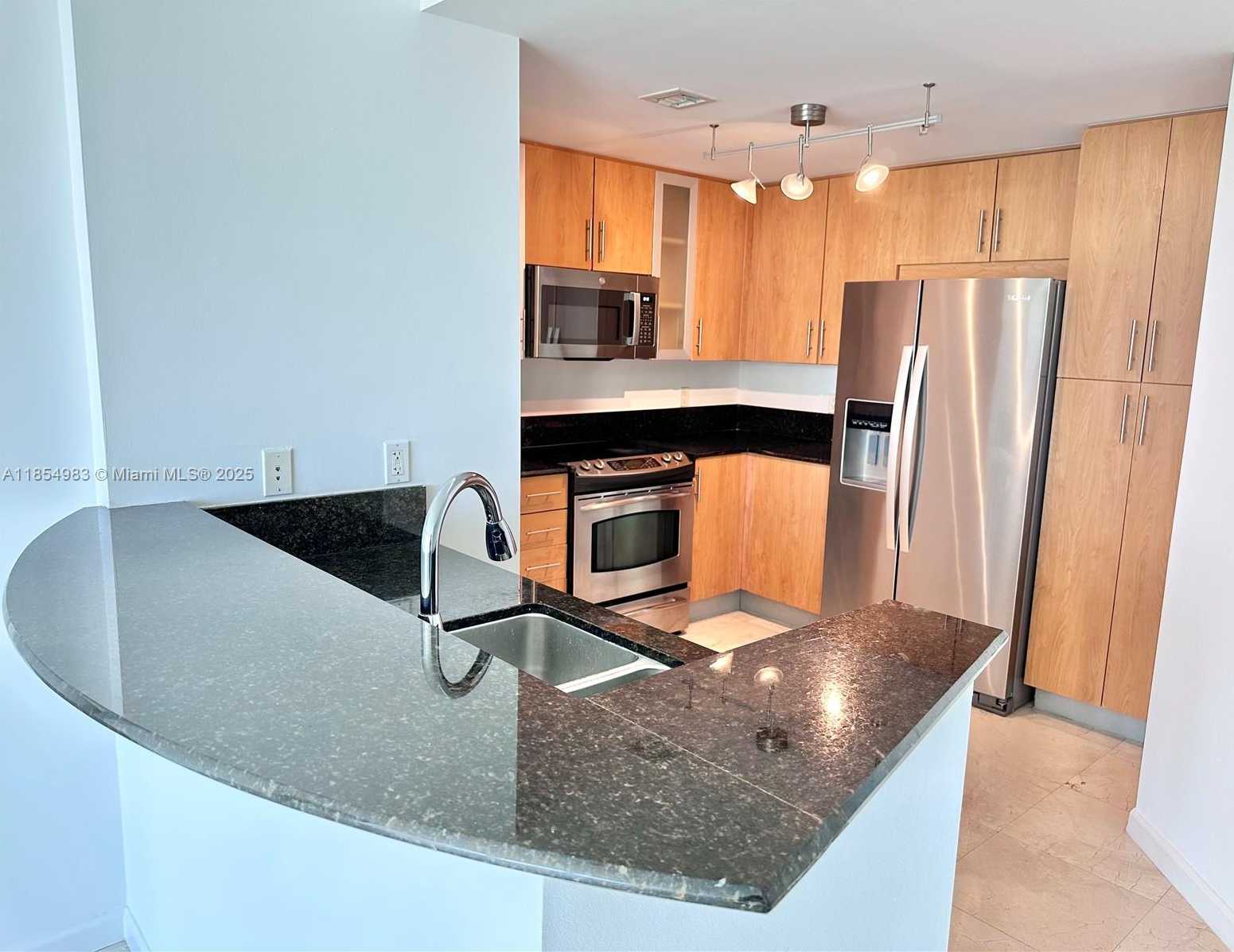 Small Image of 7900 HARBOR ISLAND DR #603, North Bay Village Number 12