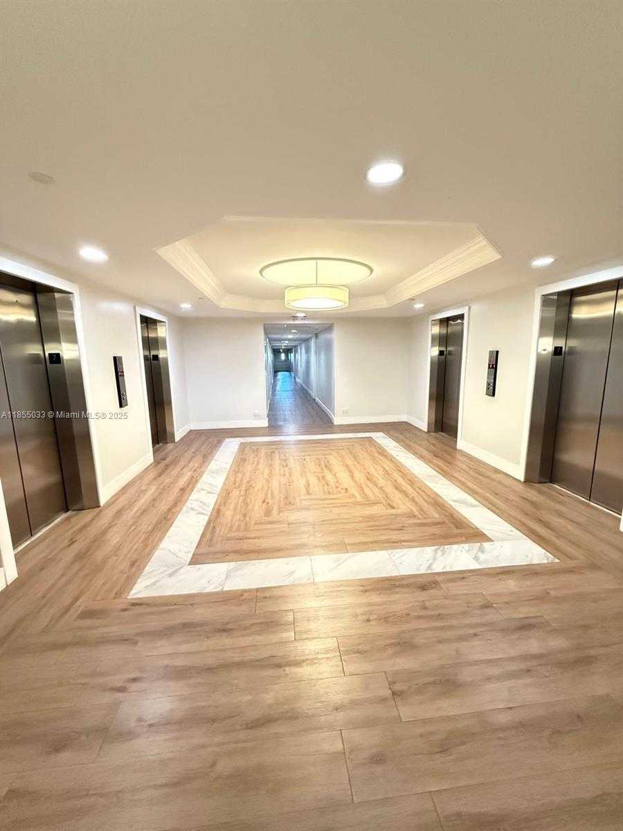 Small Image of 2451 BRICKELL AVE #7L, Miami Number 12