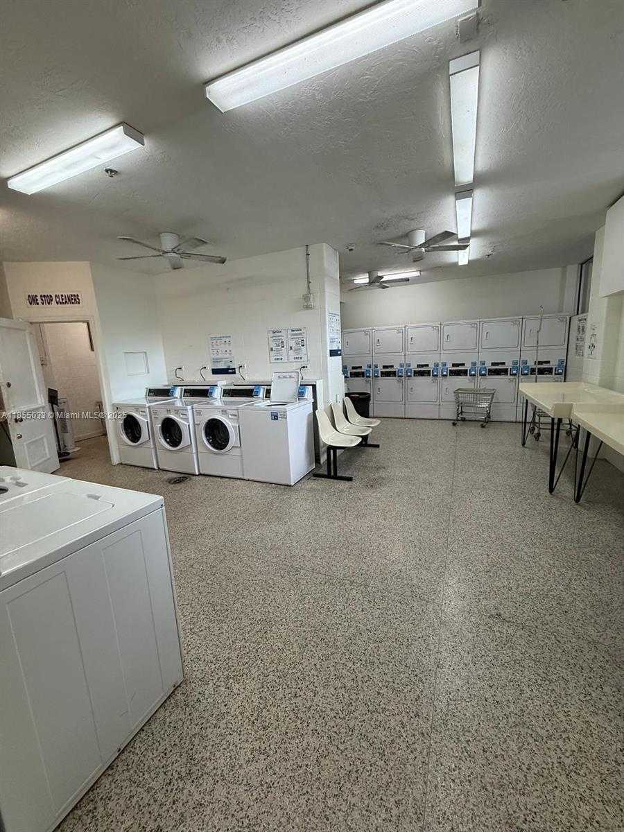 Small Image of 2451 BRICKELL AVE #7L, Miami Number 13