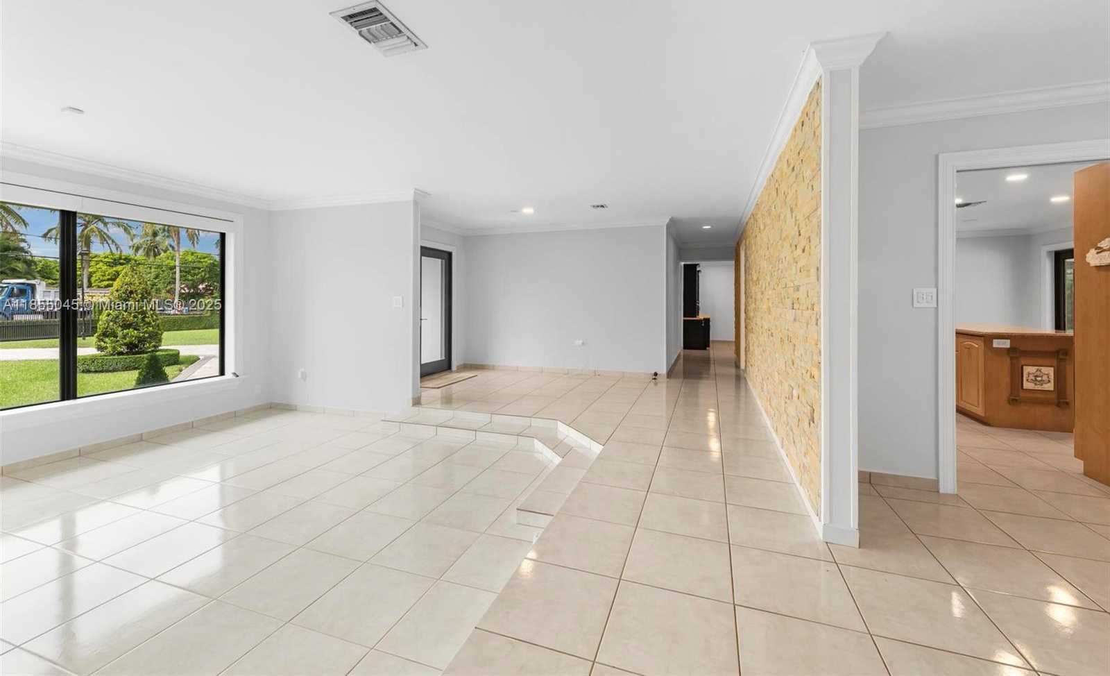 Small Image of 9255 SOUTH WEST 108TH ST, Miami Number 10