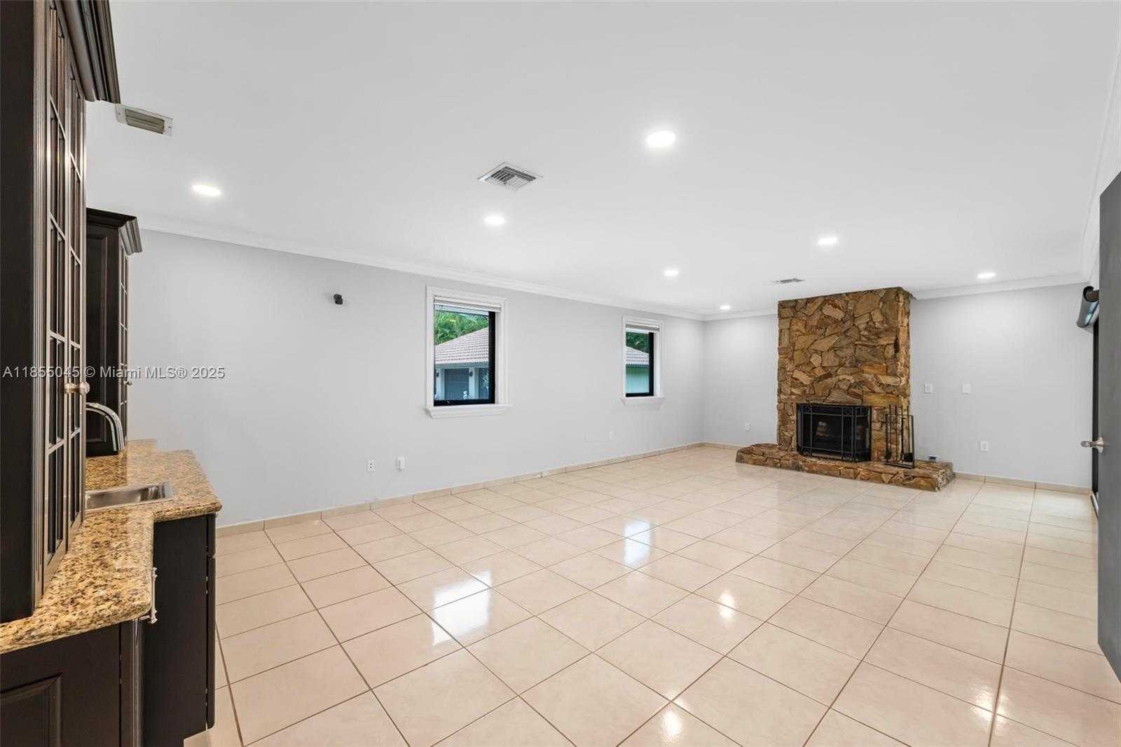 Small Image of 9255 SOUTH WEST 108TH ST, Miami Number 15