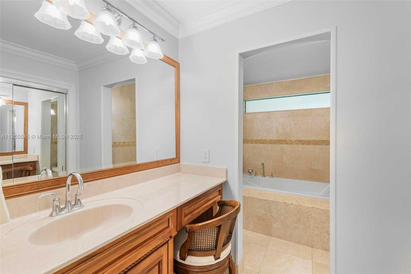 Small Image of 9255 SOUTH WEST 108TH ST, Miami Number 23