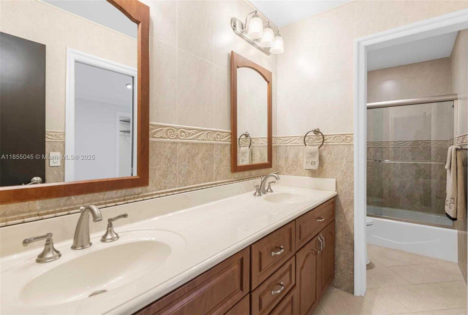 Small Image of 9255 SOUTH WEST 108TH ST, Miami Number 27