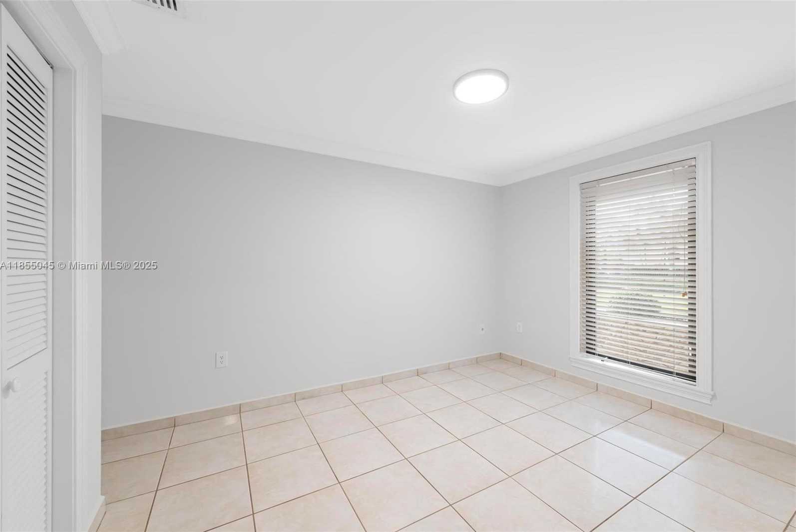 Small Image of 9255 SOUTH WEST 108TH ST, Miami Number 31