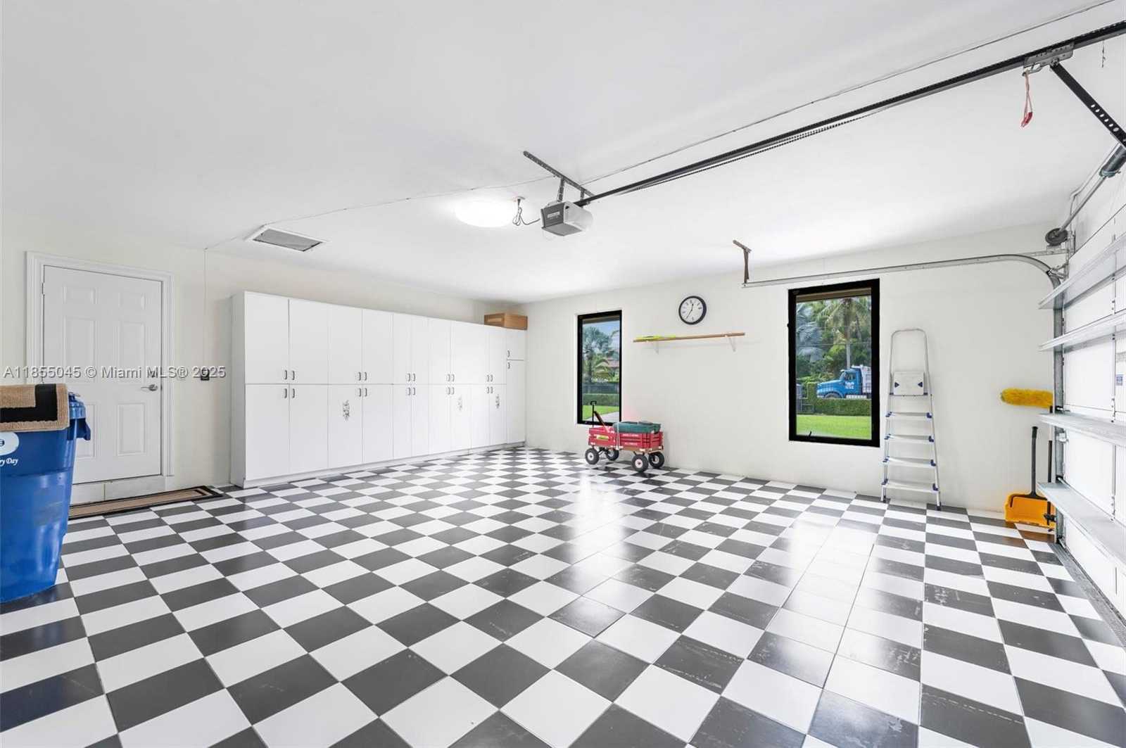 Small Image of 9255 SOUTH WEST 108TH ST, Miami Number 34