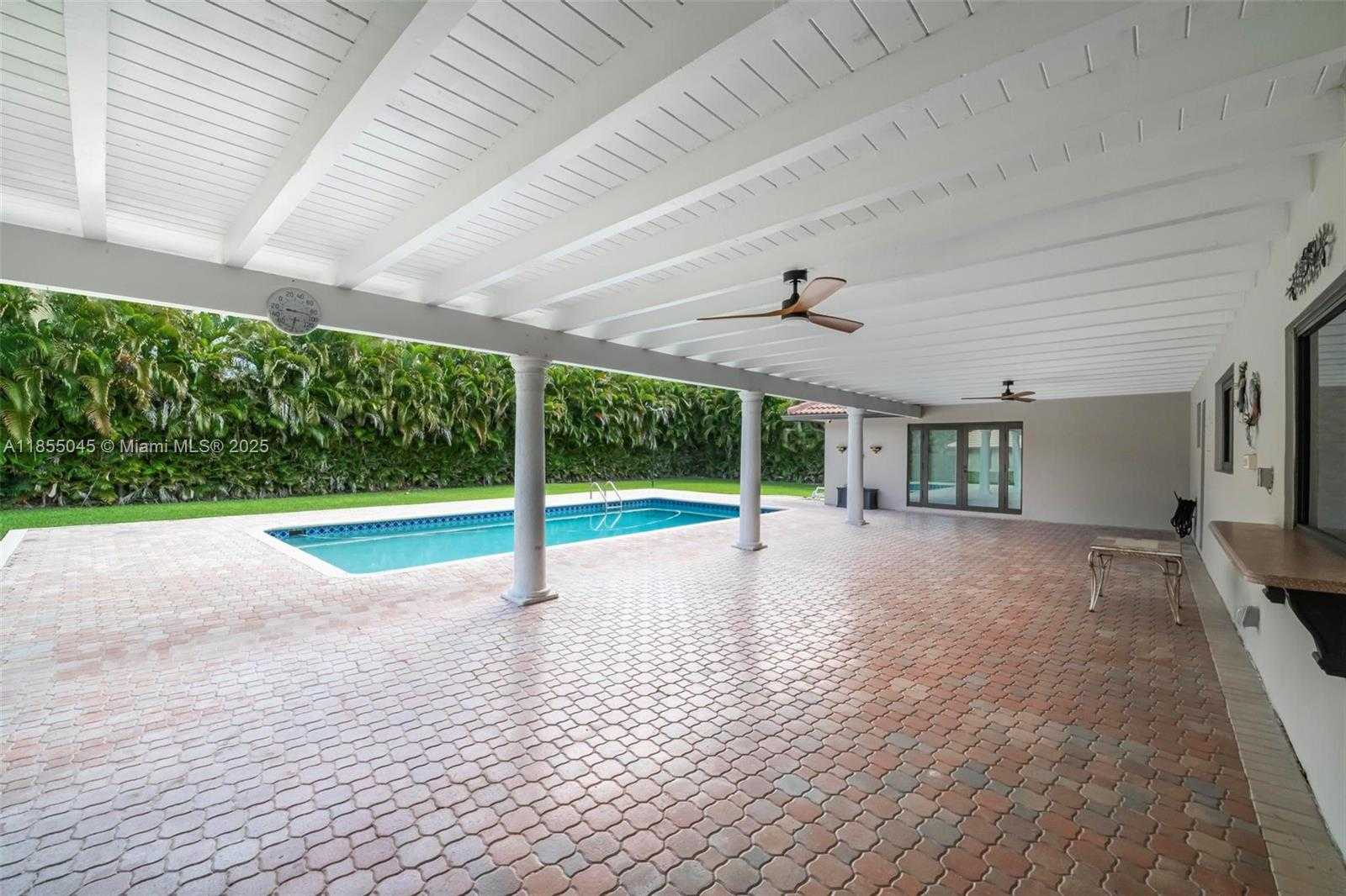 Small Image of 9255 SOUTH WEST 108TH ST, Miami Number 35