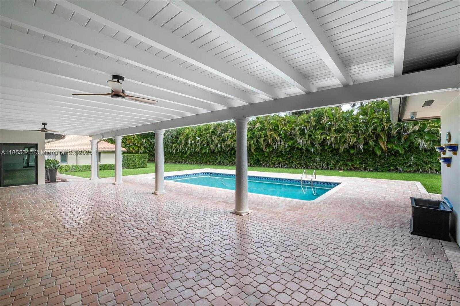 Small Image of 9255 SOUTH WEST 108TH ST, Miami Number 36
