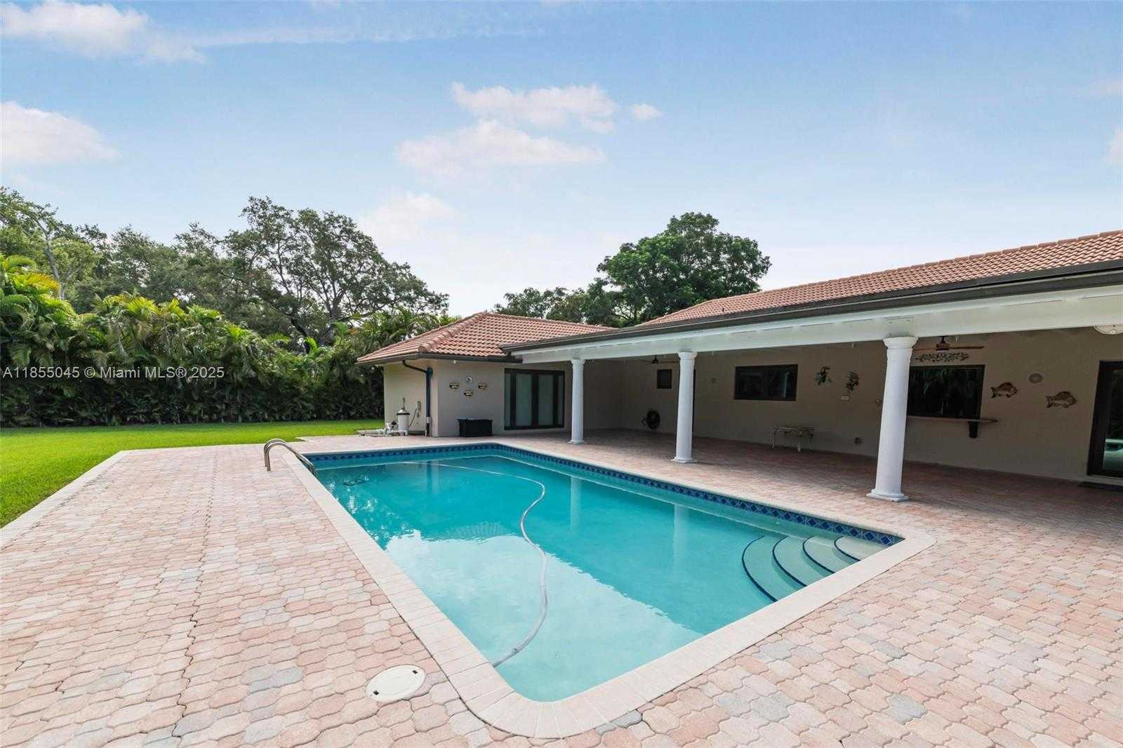 Small Image of 9255 SOUTH WEST 108TH ST, Miami Number 38