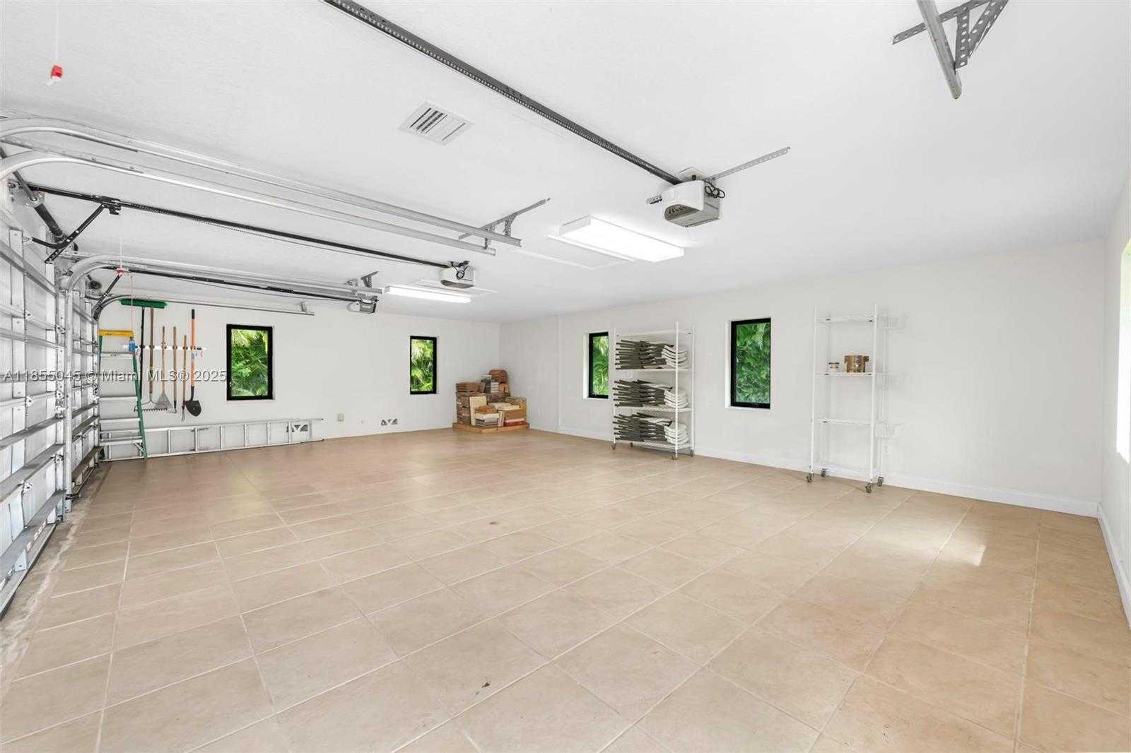 Small Image of 9255 SOUTH WEST 108TH ST, Miami Number 39