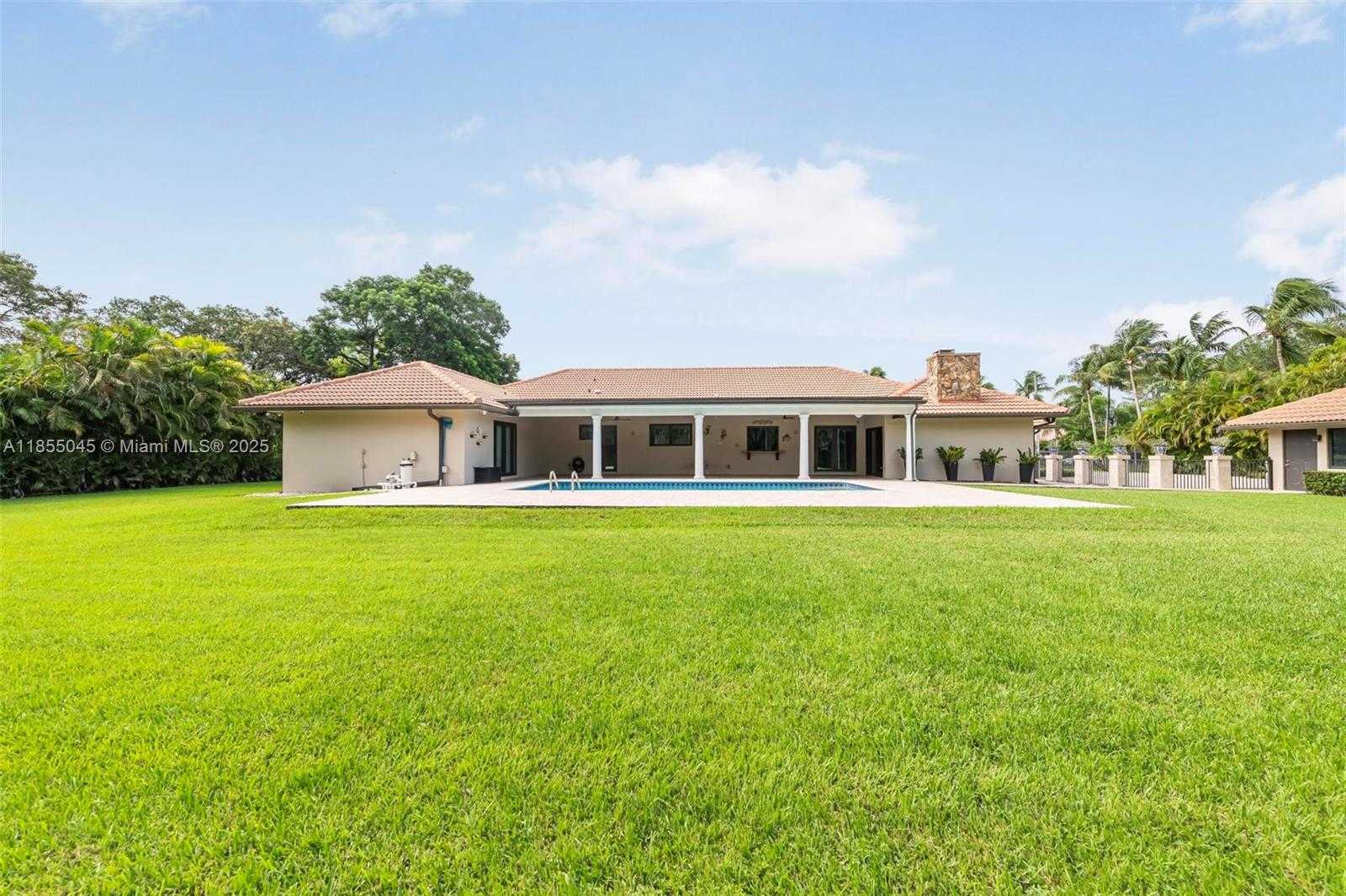 Small Image of 9255 SOUTH WEST 108TH ST, Miami Number 42