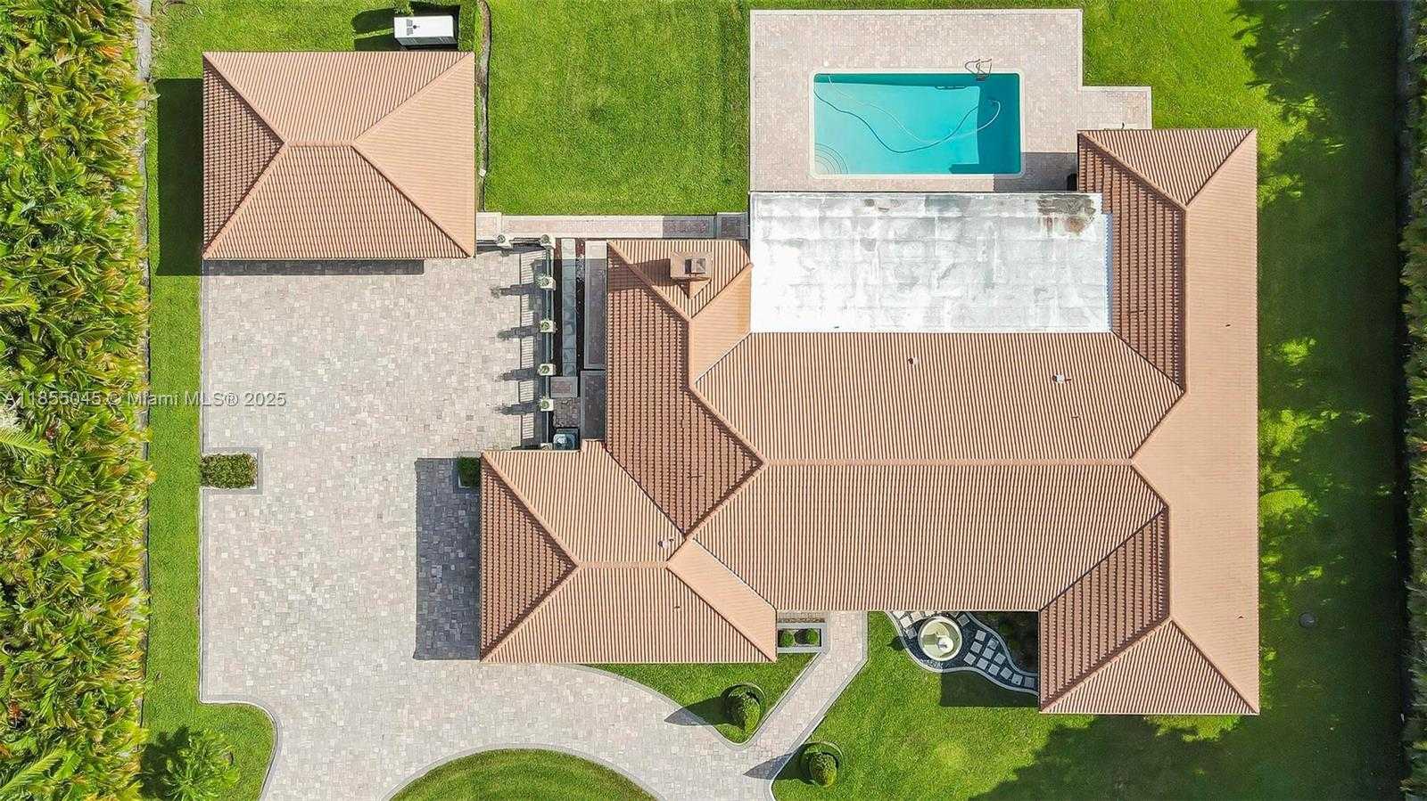 Small Image of 9255 SOUTH WEST 108TH ST, Miami Number 48