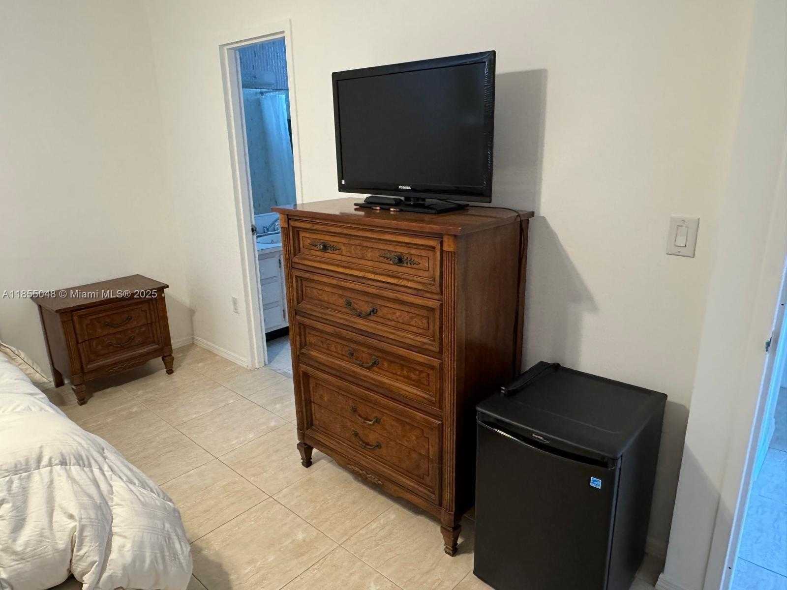 Small Image of 7800 CARLYLE AVE #6C, Miami Beach Number 15