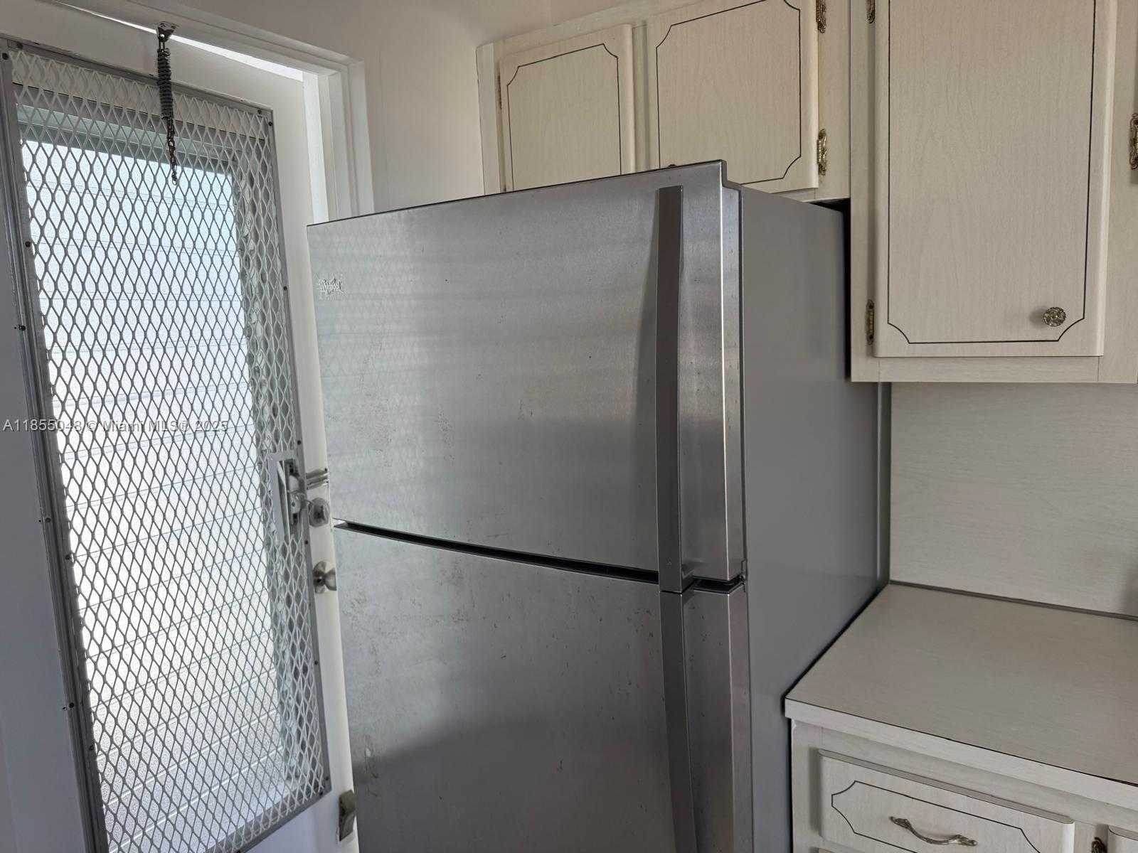 Small Image of 7800 CARLYLE AVE #6C, Miami Beach Number 33
