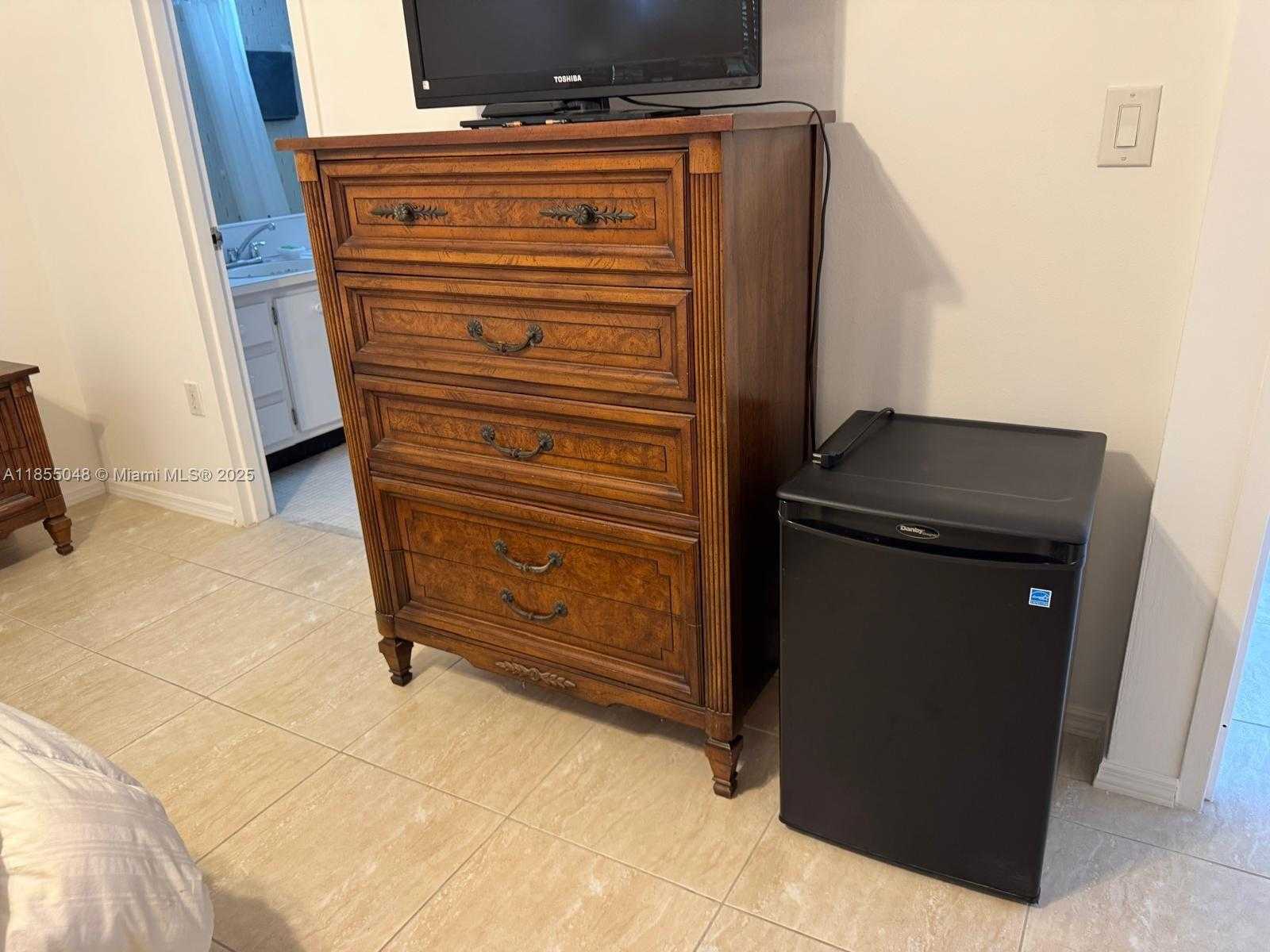 Small Image of 7800 CARLYLE AVE #6C, Miami Beach Number 35