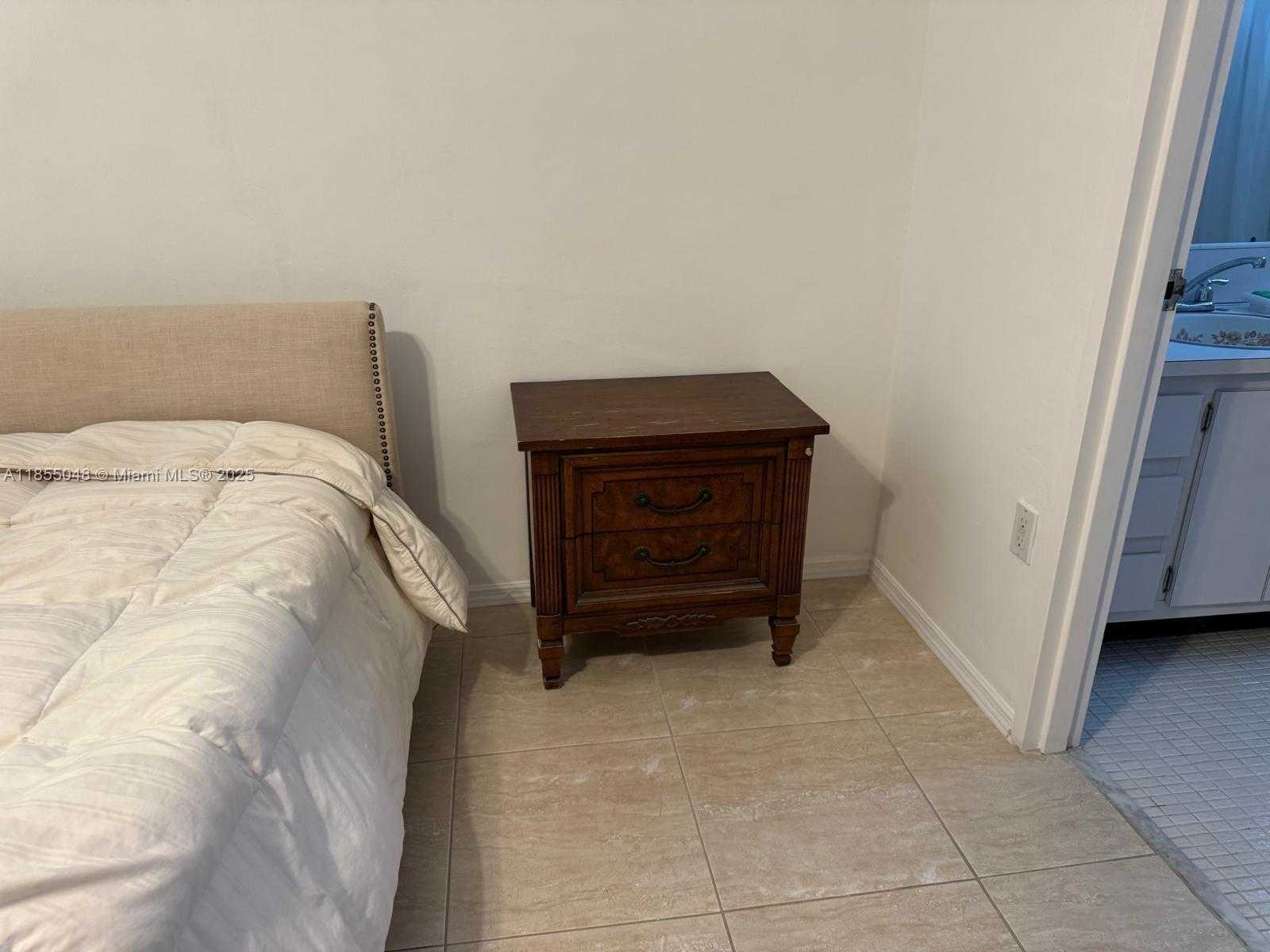 Small Image of 7800 CARLYLE AVE #6C, Miami Beach Number 36
