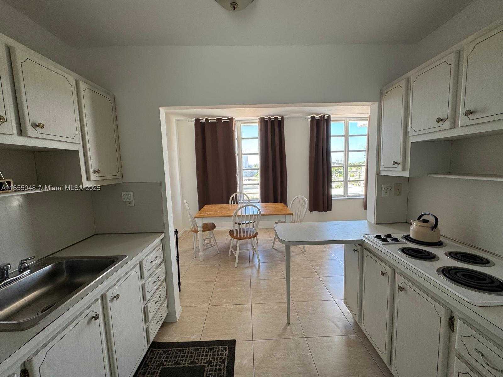 Small Image of 7800 CARLYLE AVE #6C, Miami Beach Number 6