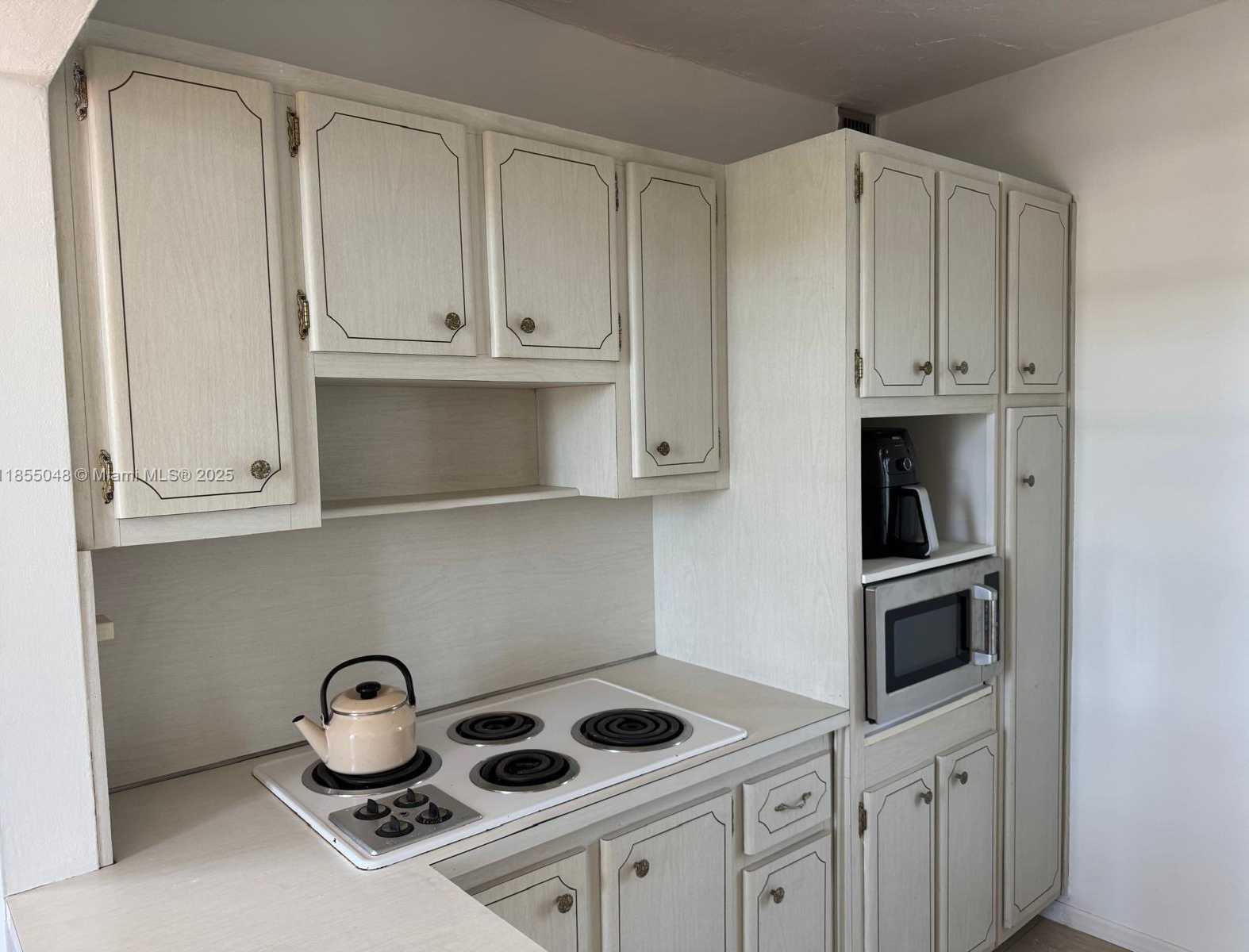 Small Image of 7800 CARLYLE AVE #6C, Miami Beach Number 9