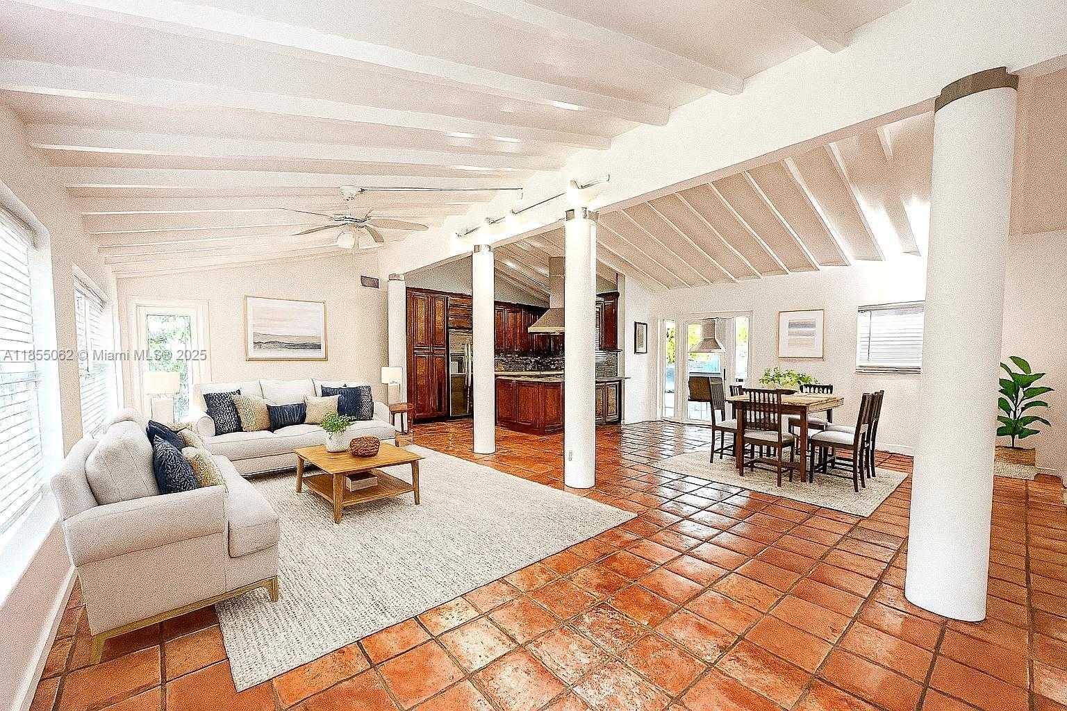 Small Image of 3850 CRAWFORD AVE, Miami Number 14