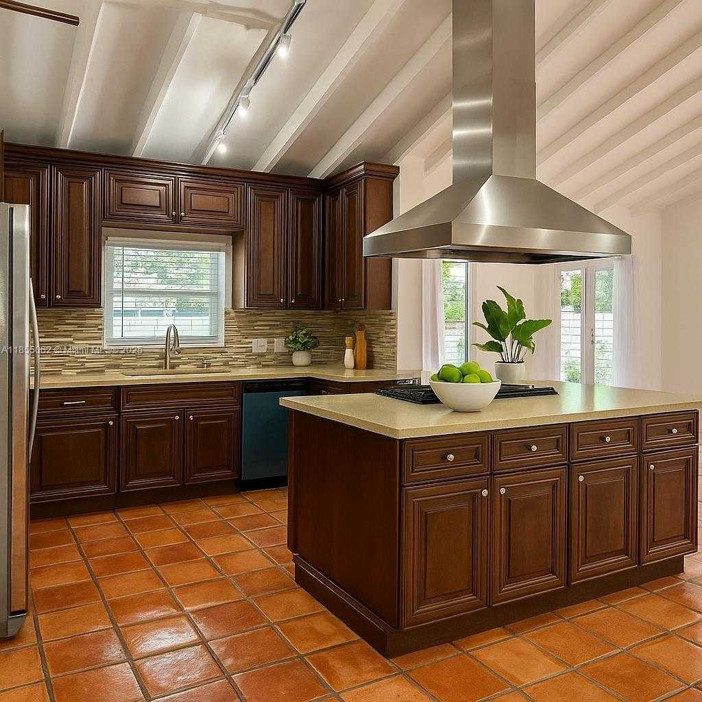 Small Image of 3850 CRAWFORD AVE, Miami Number 6