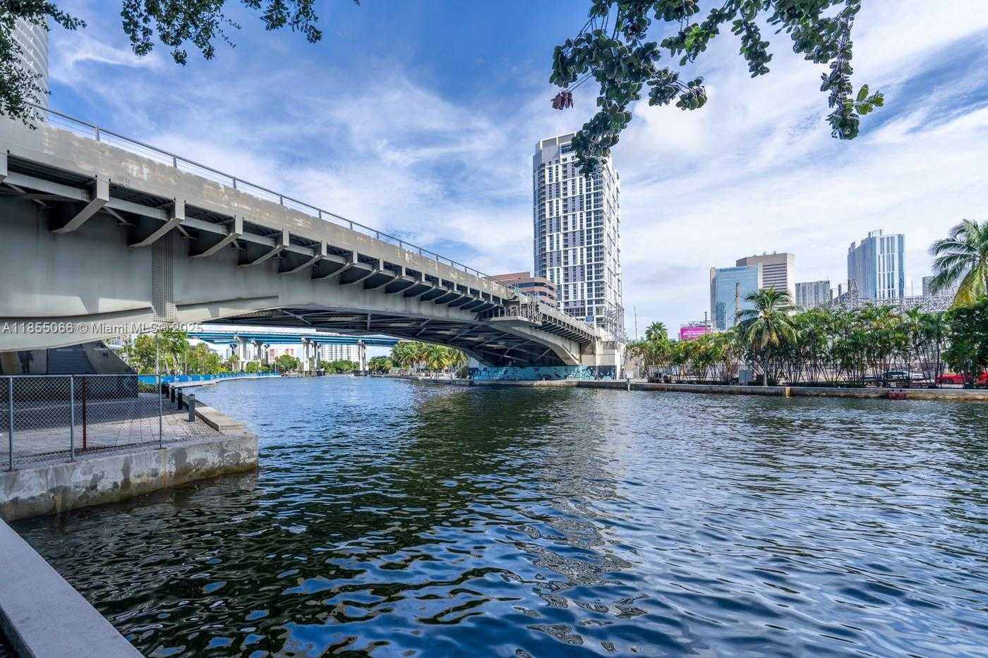 Small Image of 185 SOUTH WEST 7TH ST #2808, Miami Number 62