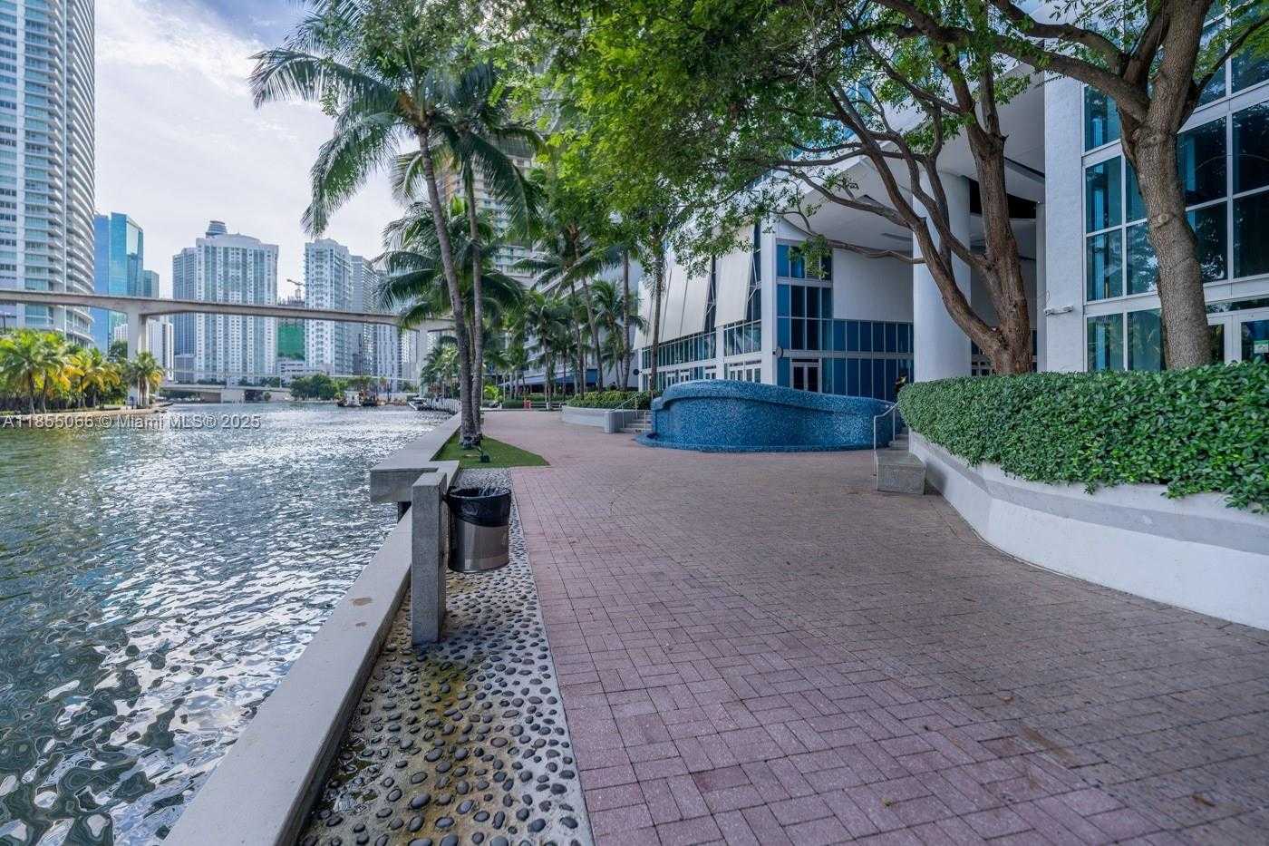 Small Image of 185 SOUTH WEST 7TH ST #2808, Miami Number 63
