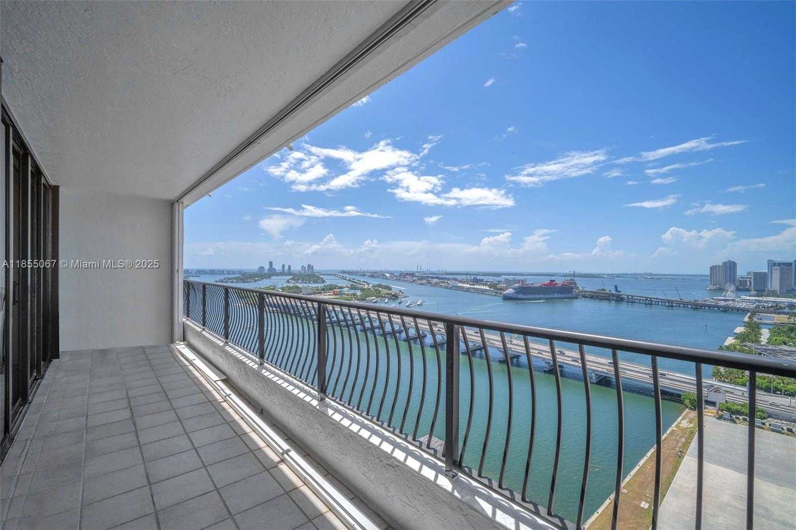 Small Image of Miami Number 19