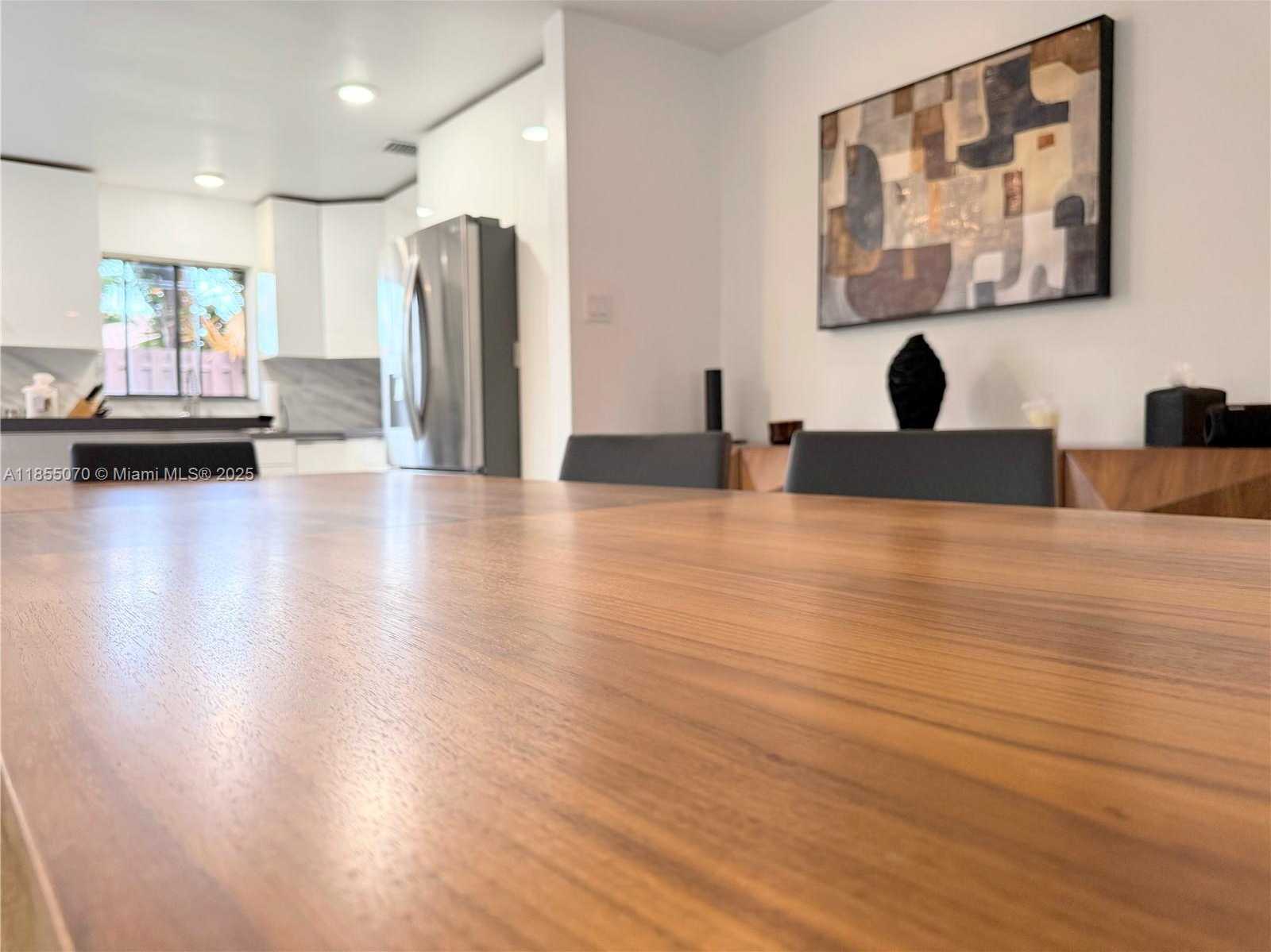 Small Image of 20429 NORTH EAST 10TH CT RD #20429, Miami Number 2