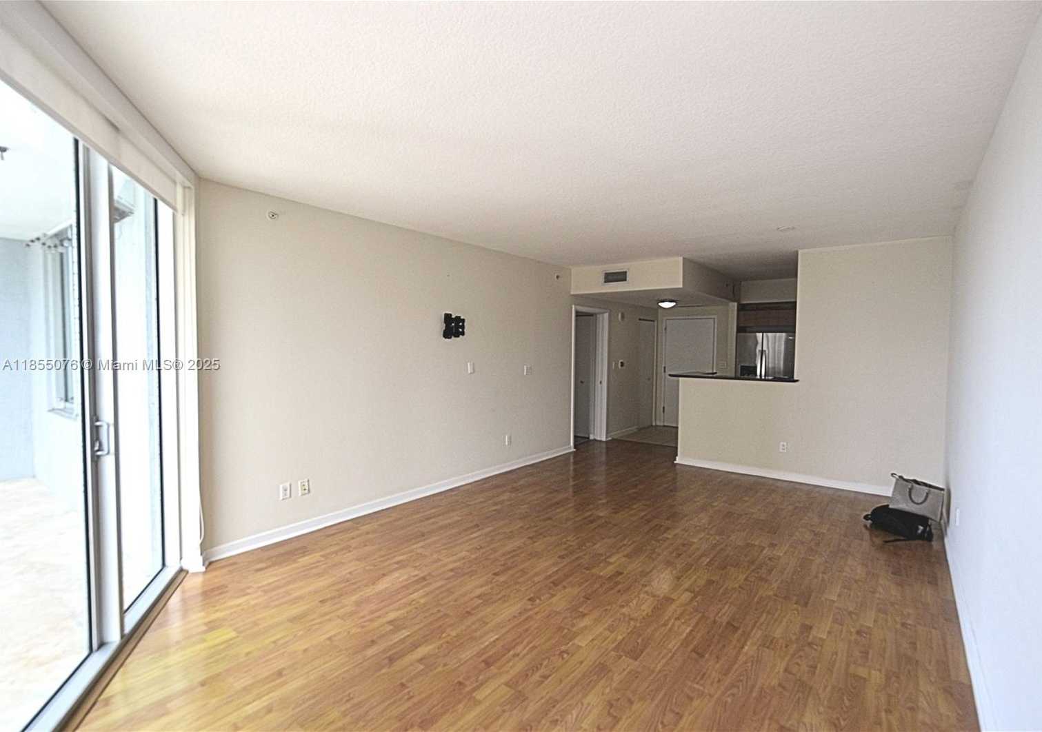 Small Image of 335 Biscayne Blvd, Miami, FL 33132, USA Number 17