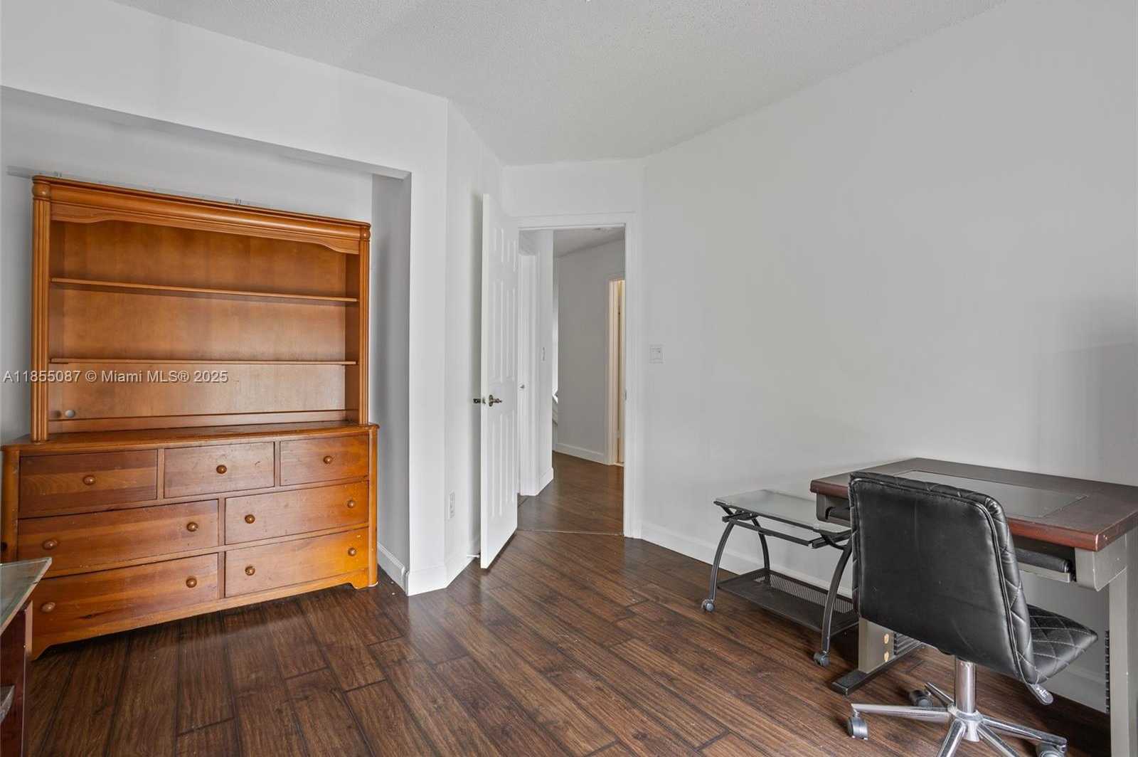 Small Image of 15623 SOUTH WEST 100TH LN #15623, Miami Number 20