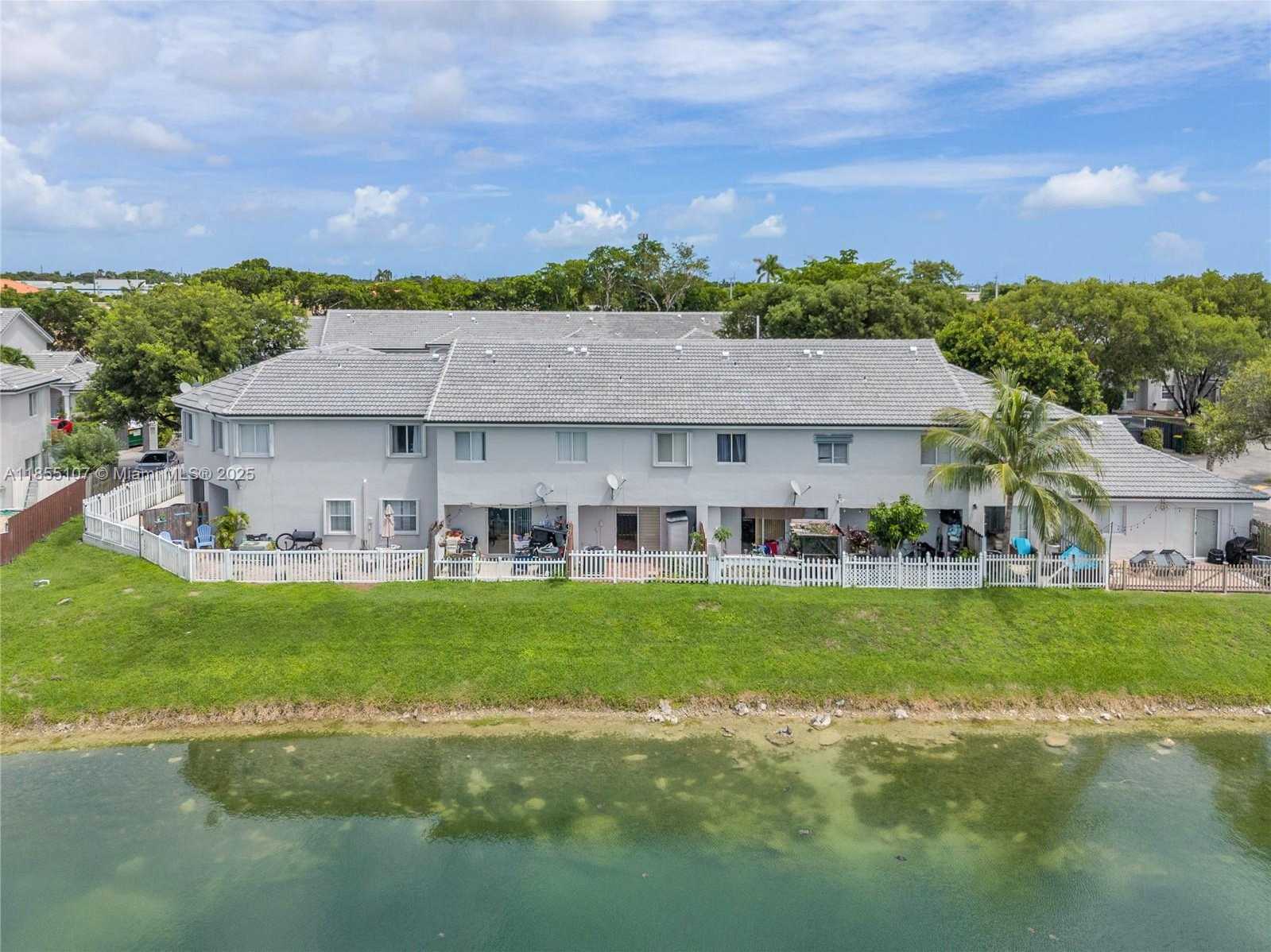 Small Image of 14308 SOUTH WEST 120TH CT #8-9, Miami Number 36