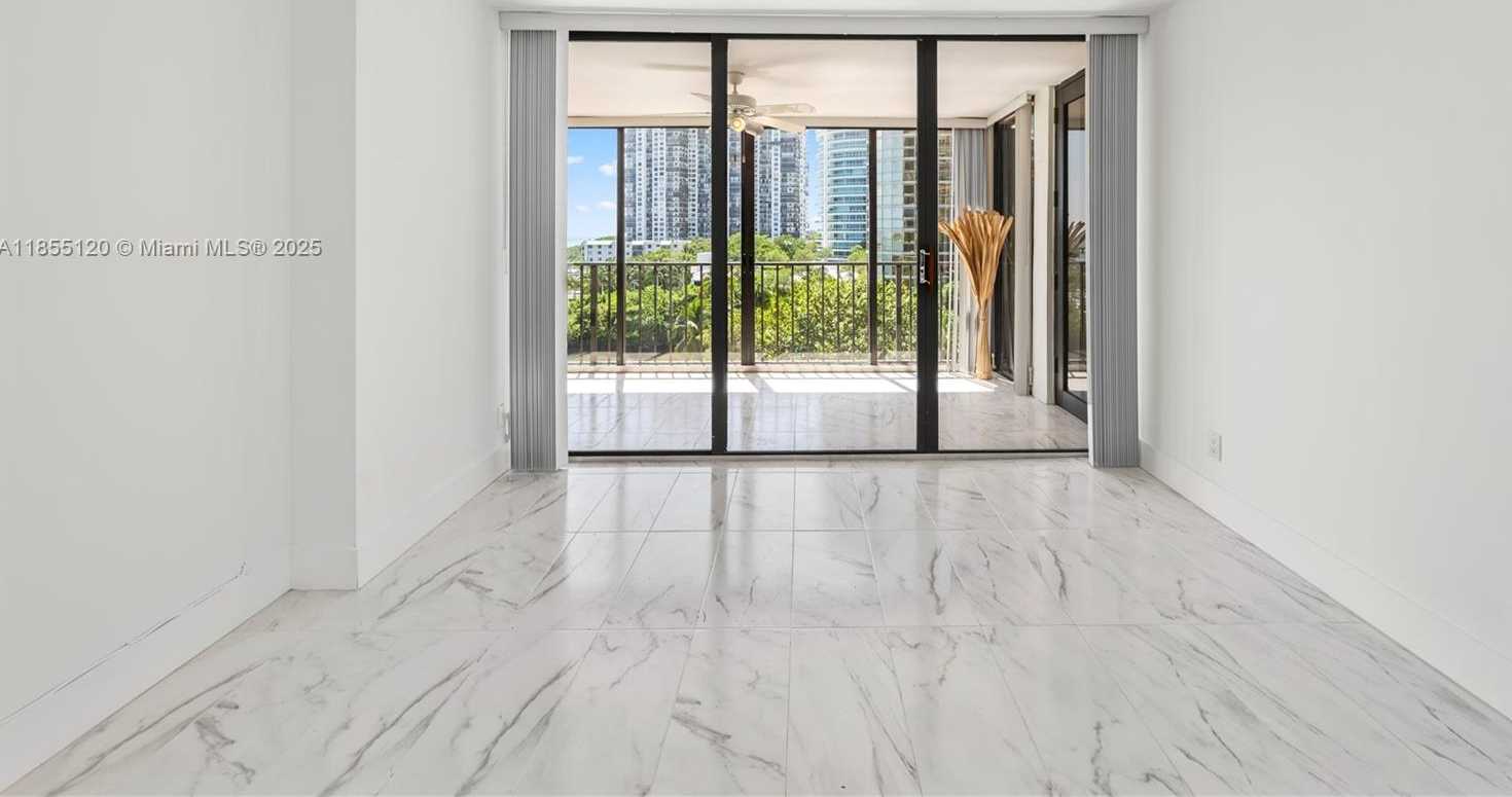 Small Image of 1925 BRICKELL AVE #D610, Miami Number 43