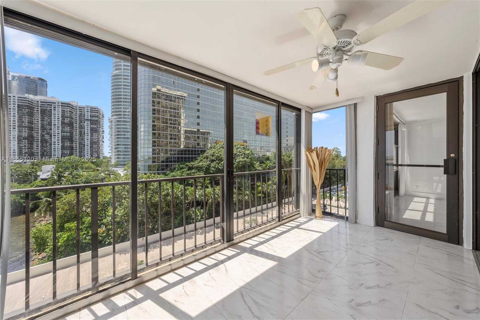 Small Image of 1925 BRICKELL AVE #D610, Miami Number 47