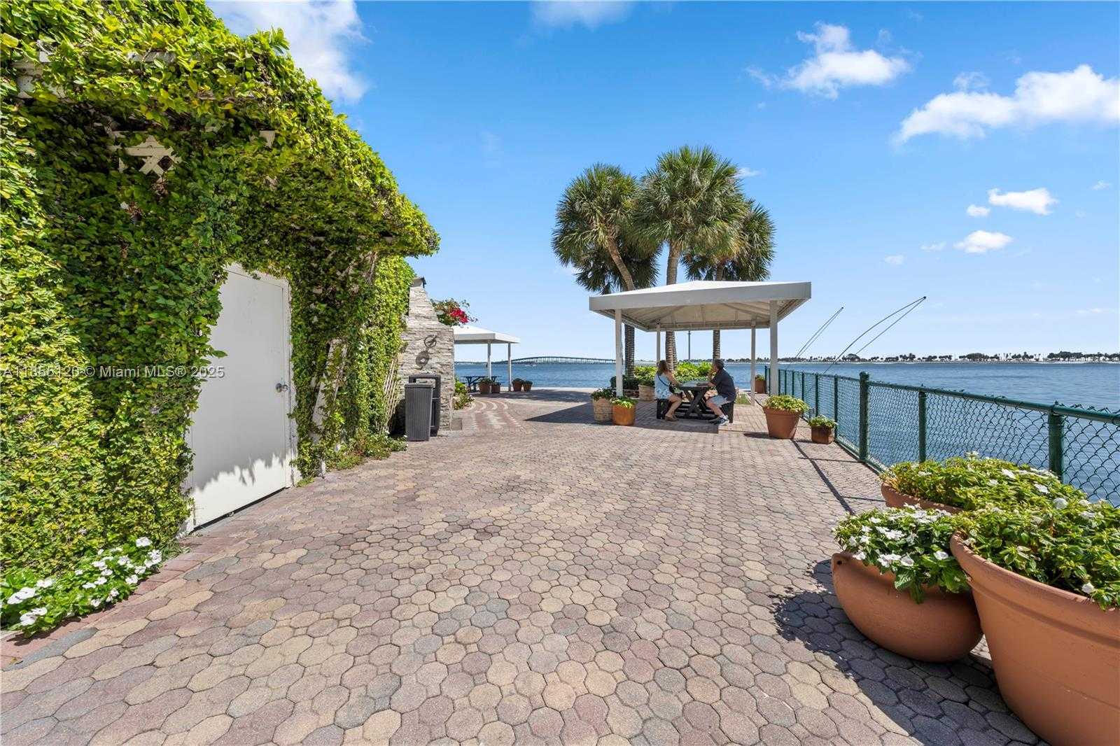 Small Image of 1925 BRICKELL AVE #D610, Miami Number 9