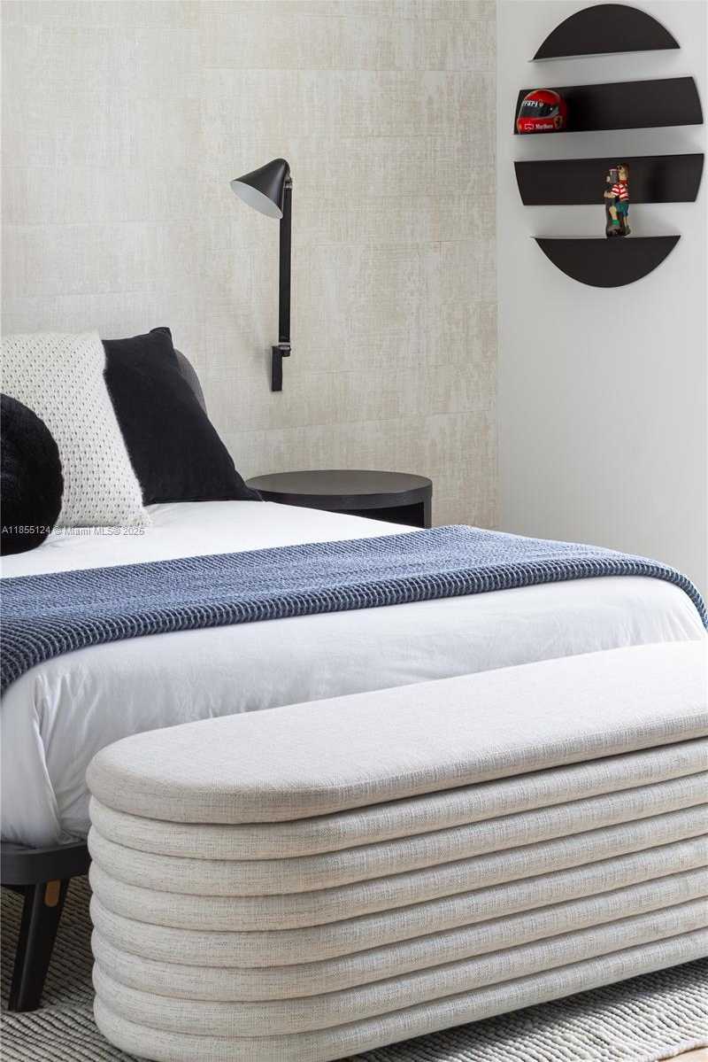 Small Image of 88 SOUTH WEST 7TH ST #1807, Miami Number 14