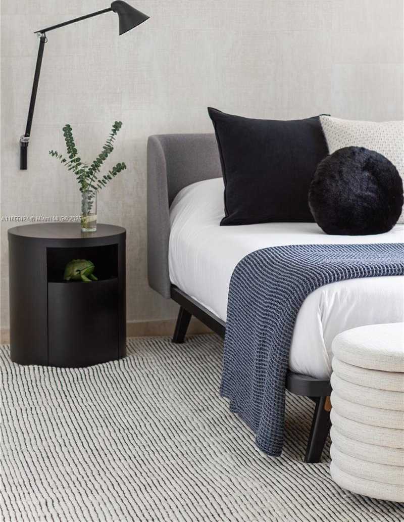 Small Image of 88 SOUTH WEST 7TH ST #1807, Miami Number 15