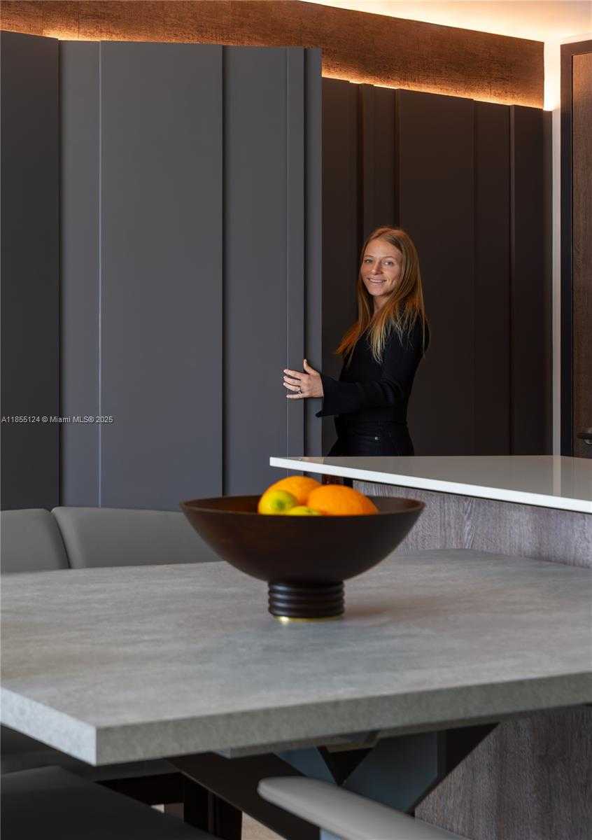 Small Image of 88 SOUTH WEST 7TH ST #1807, Miami Number 24