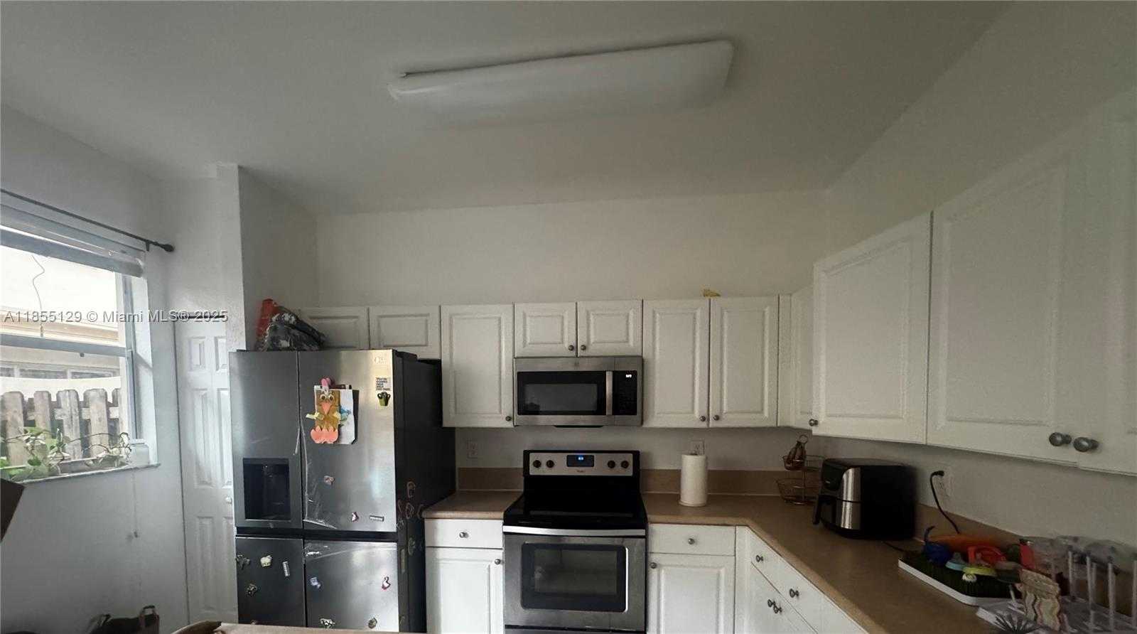 Small Image of 13295 SOUTH WEST 128TH PSGE #13295, Miami Number 7