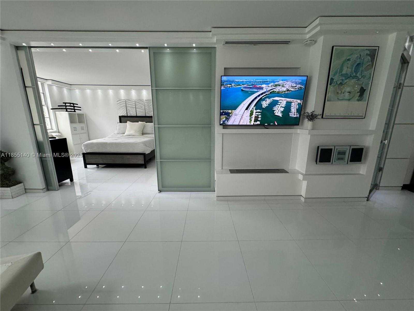 Small Image of 6770 INDIAN CREEK DR #5S, Miami Beach Number 7