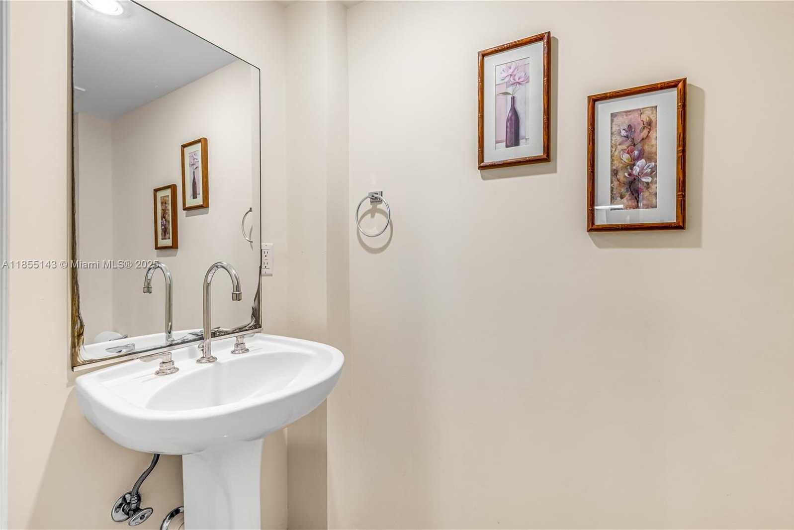 Small Image of 6917 COLLINS AVE #1608, Miami Beach Number 17