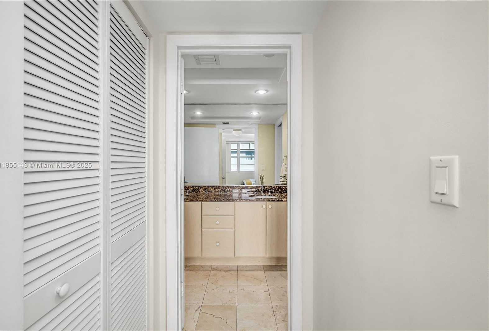 Small Image of 6917 COLLINS AVE #1608, Miami Beach Number 21