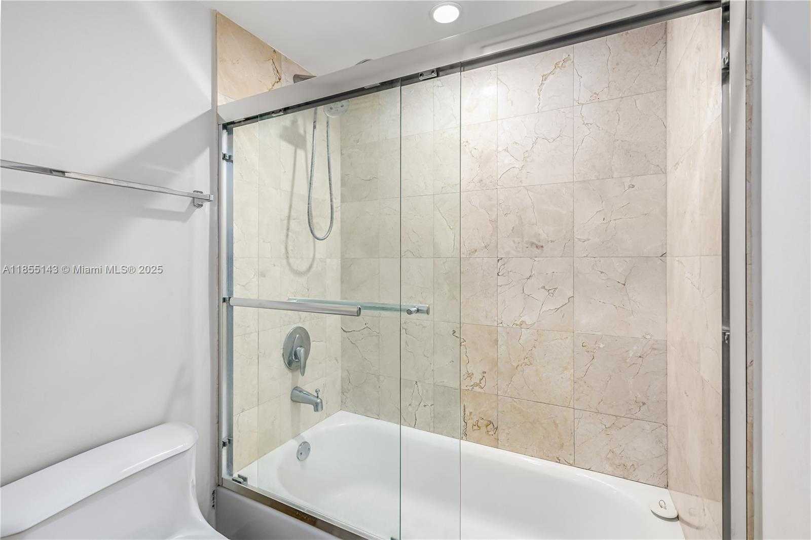 Small Image of 6917 COLLINS AVE #1608, Miami Beach Number 23
